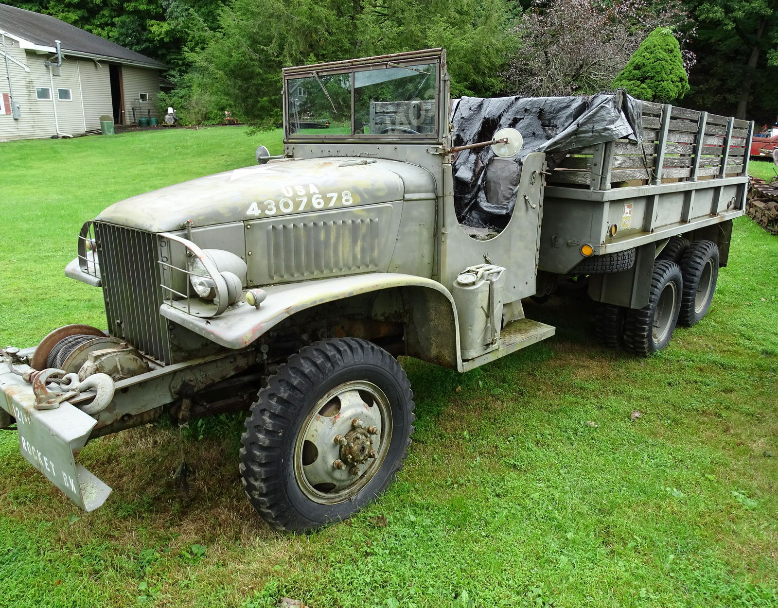 ANTIQUE ARMY TRUCK (1 of 13)