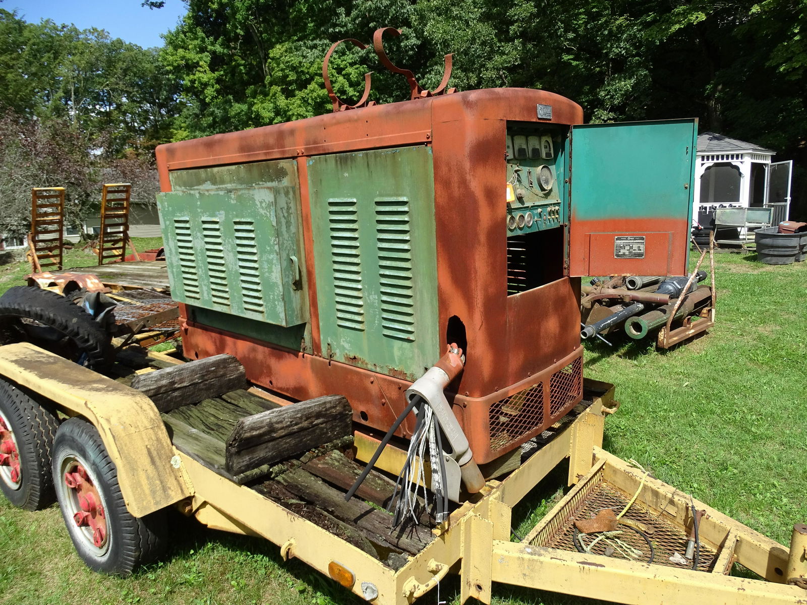 LARGE ONAN GENERATOR (1 of 5)