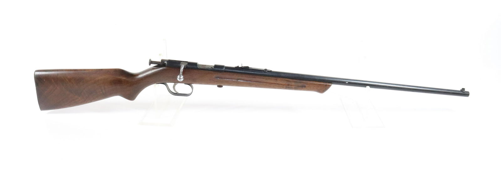 RANGER SINGLE SHOT BOLT ACTION RIFLE: .22 CAL, SERIAL# N/A THIS GUN REQUIRES REGISTRATION