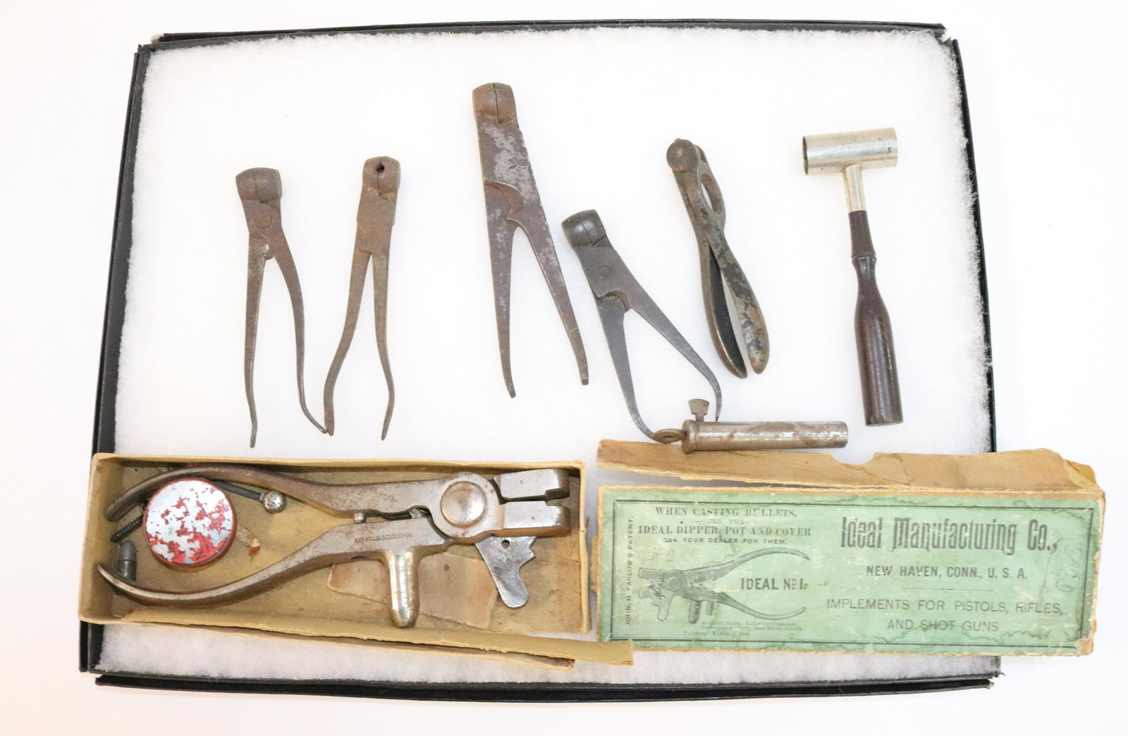 ANTIQUE BULLET MOLD LOT: INCLUDING: IDEAL MFG. CO. IN ORIGINAL BOX AND OTHERS. TOTAL OF 6 MOLDS.