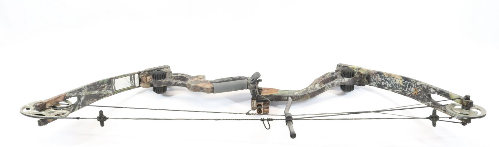 MARTIN COMPOUND BOW: COUGAR MODEL 3. MEASURES 37" CAM TO CAM.