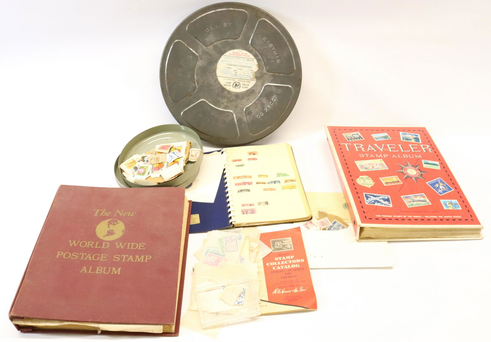 LOT OF WORLD POSTAGE STAMPS (1 of 7)