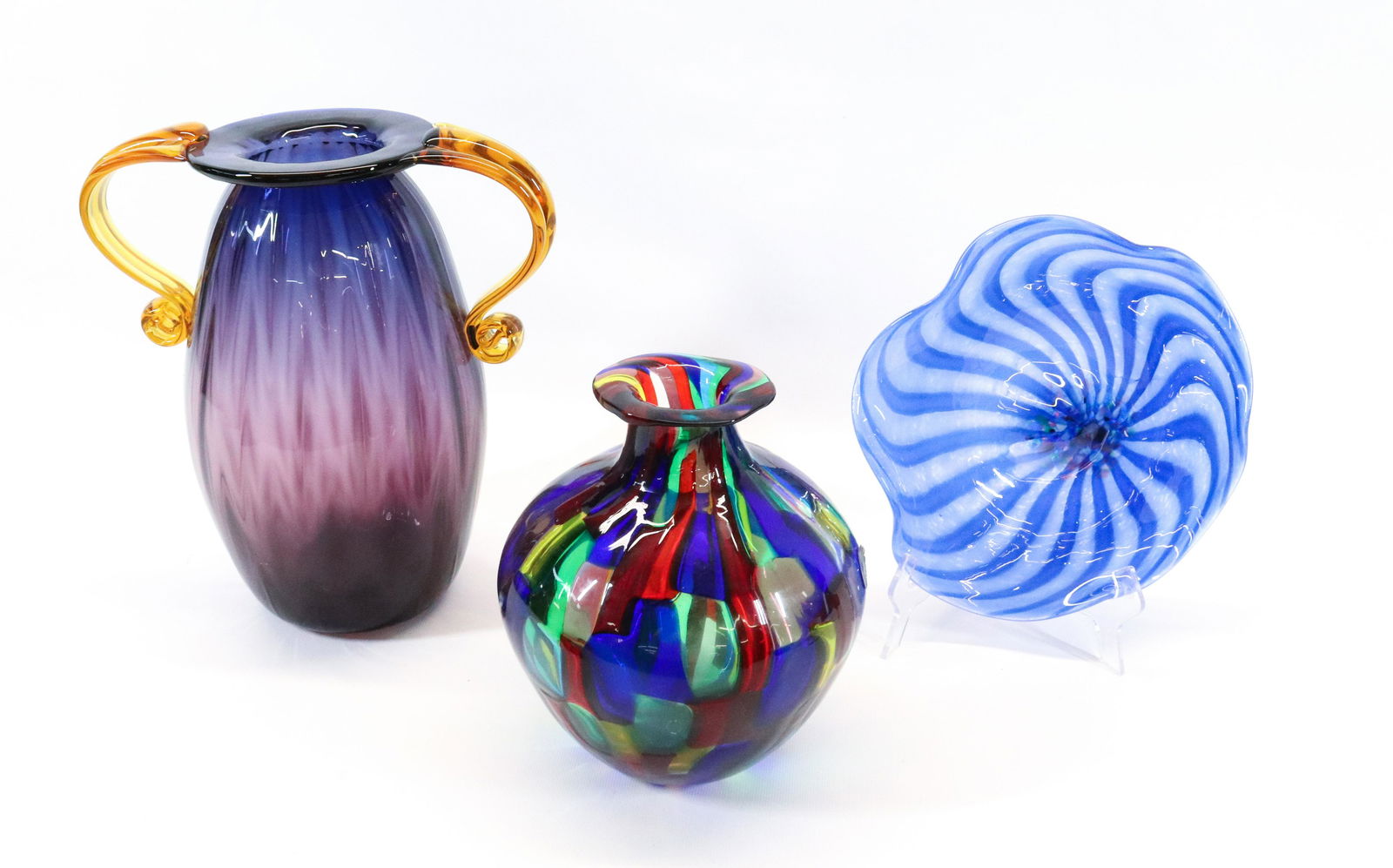 LOT OF BLOWN GLASS ITEMS (1 of 2)
