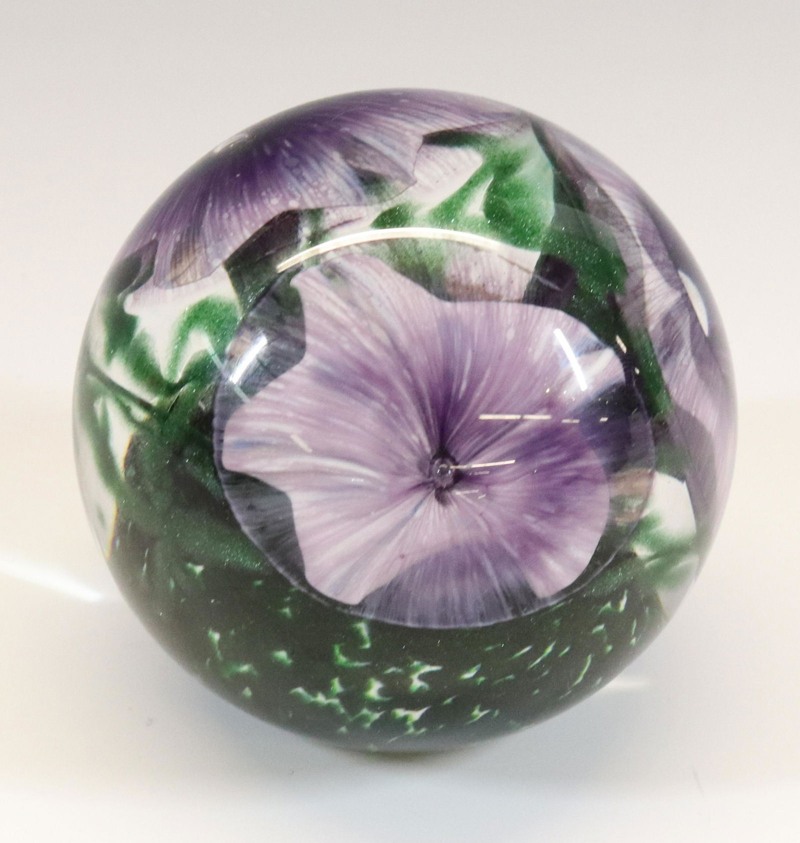 GLASS EYE STUDIO PAPERWEIGHT (1 of 5)
