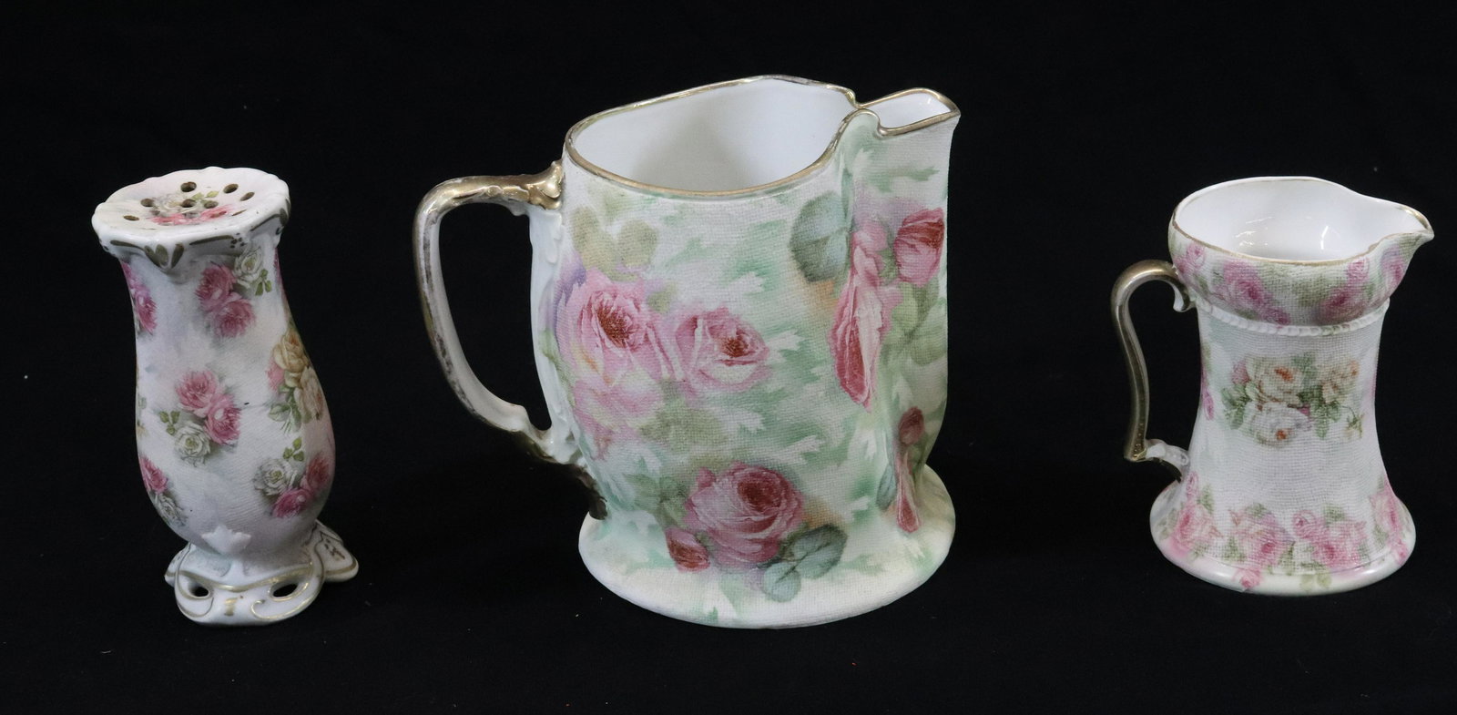 LOT OF ROYAL BAYREUTH TAPESTRY (1 of 3)