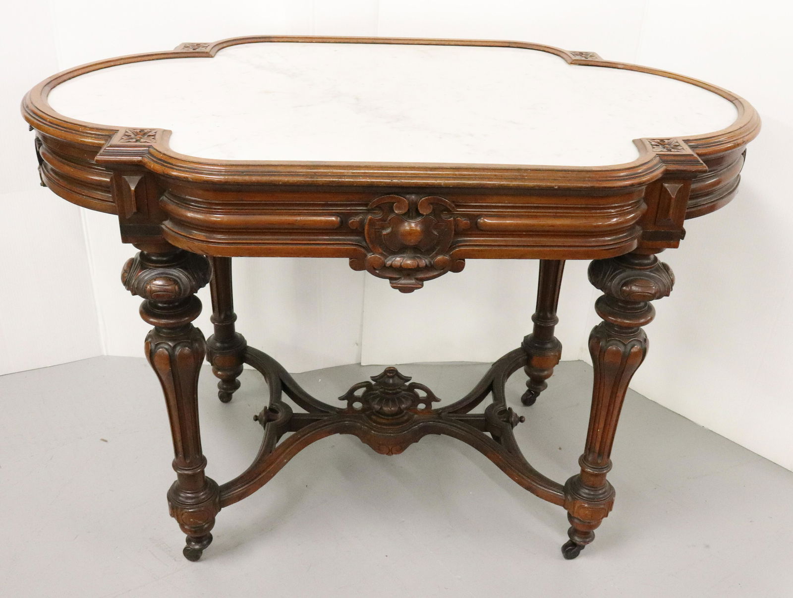 VICTORIAN MARBLE TURTLE TOP TABLE (1 of 3)