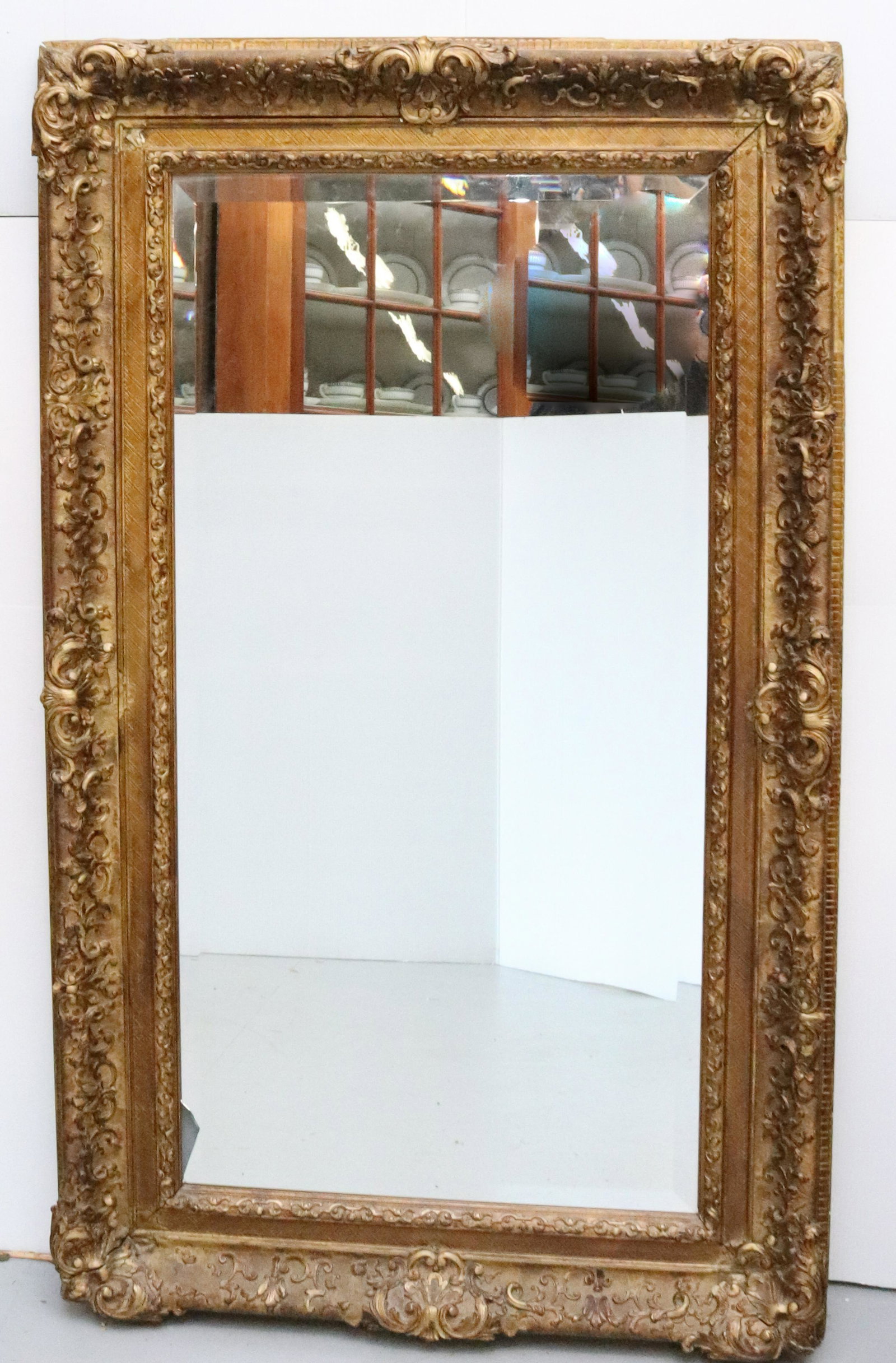 LARGE GILT FRAMED MIRROR (1 of 4)