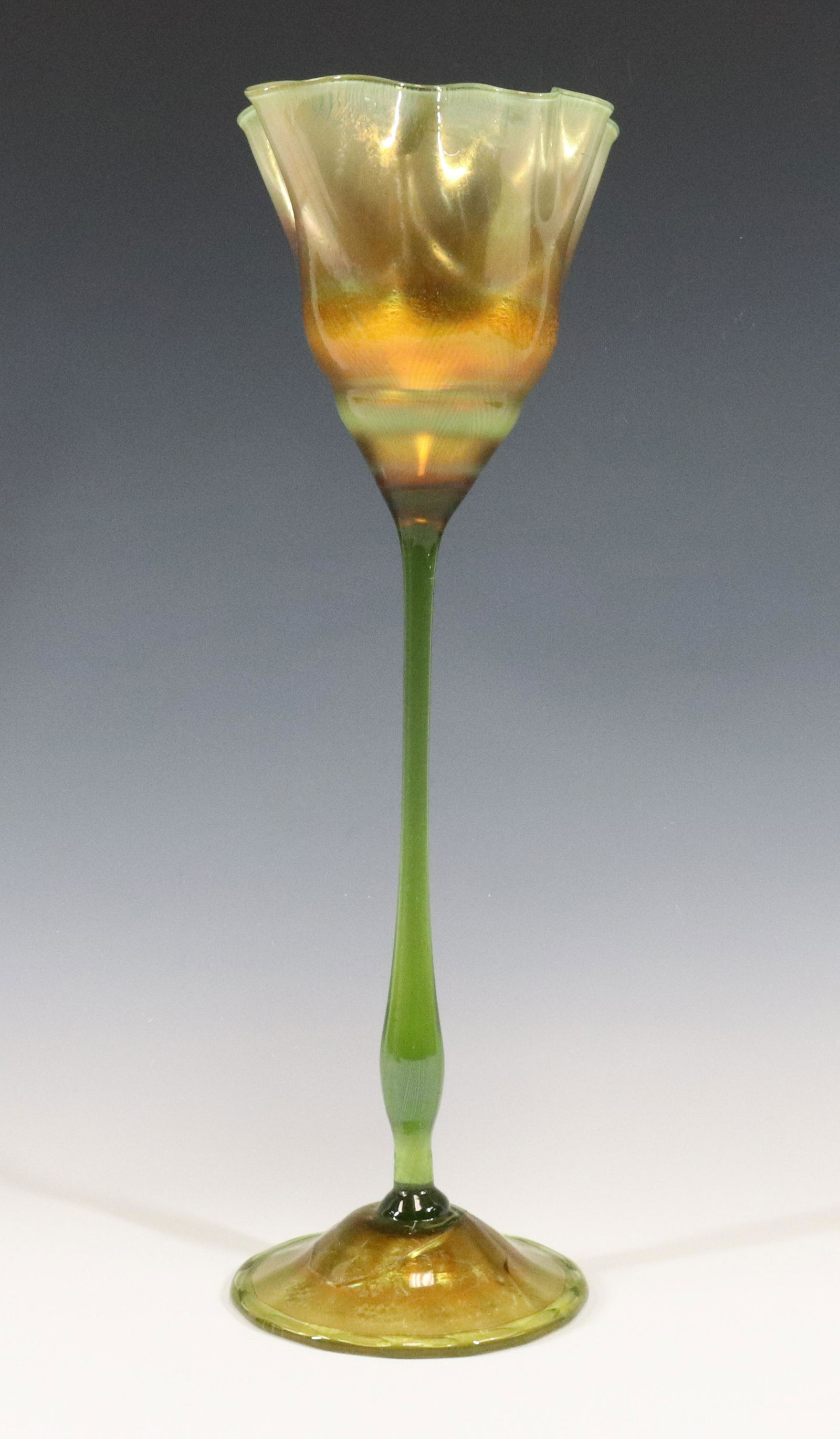 TIFFANY STUDIOS TALL VASE (1 of 7)