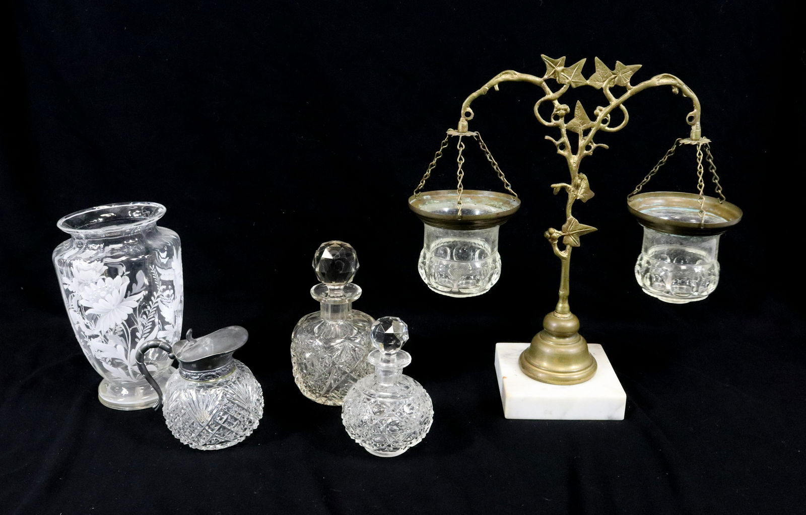 (5) GLASS ITEMS (1 of 4)