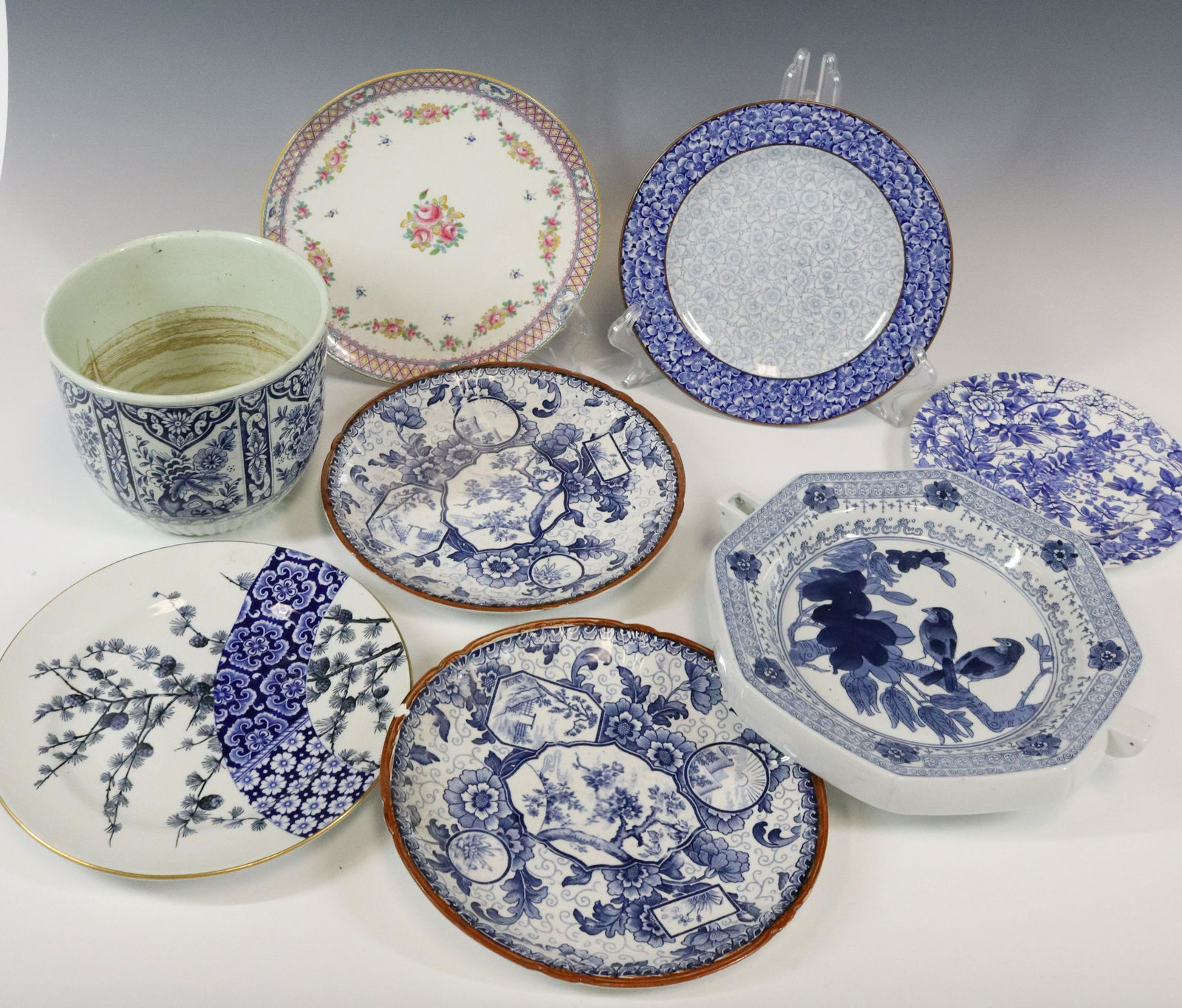 (7) PLATES AND BOWL (1 of 10)