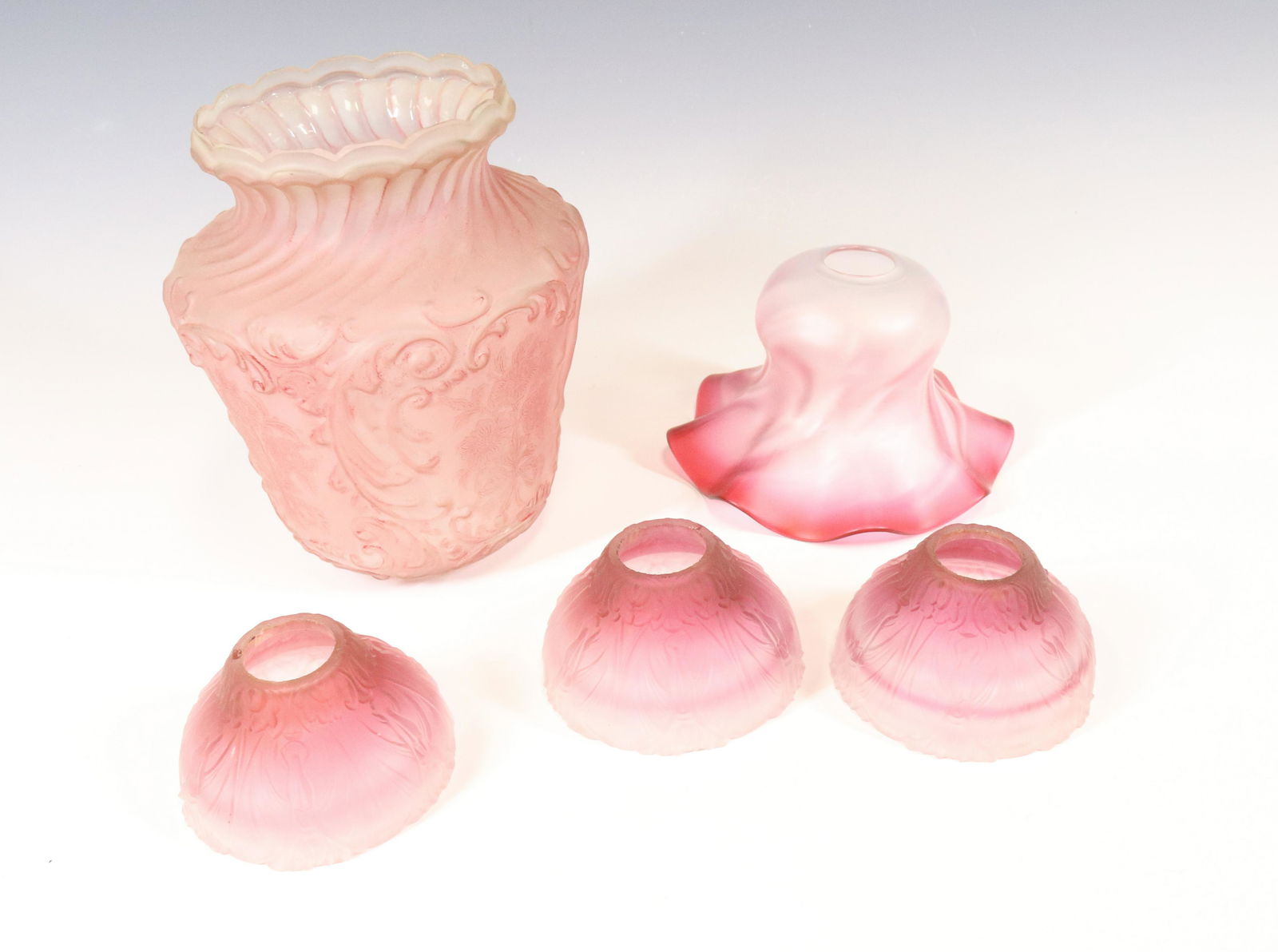 (4) COLOR OIL LAMP SHADES (1 of 2)