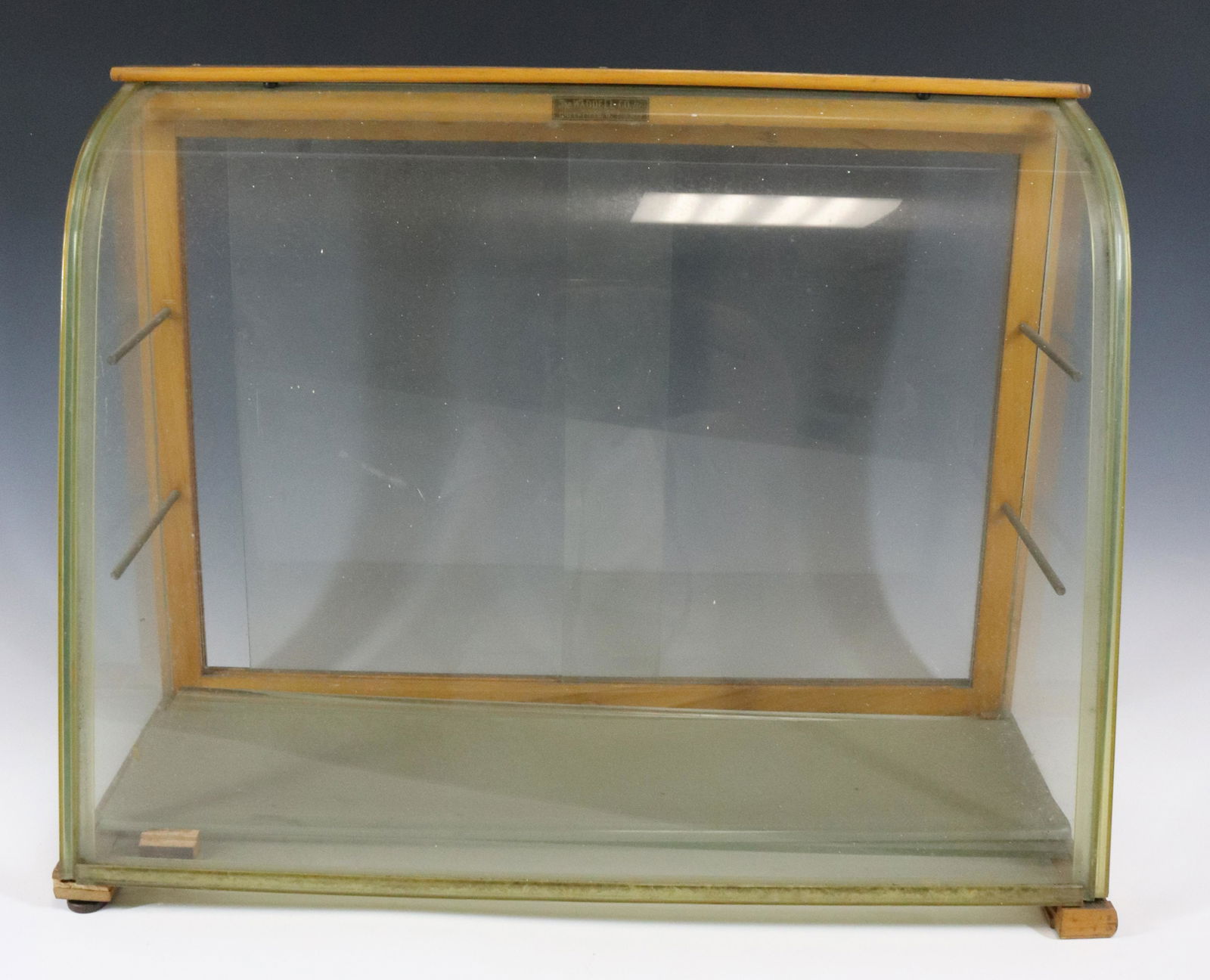 CURVED GLASS DISPLAY CASE (1 of 2)