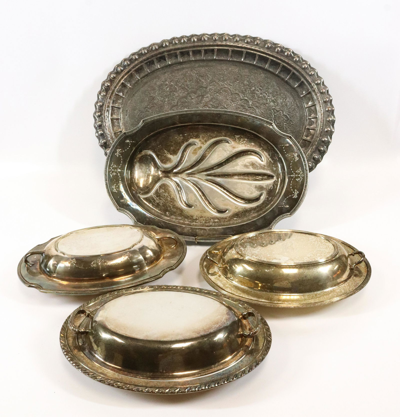 SILVERPLATE TRAYS AND CASSEROLES (1 of 2)