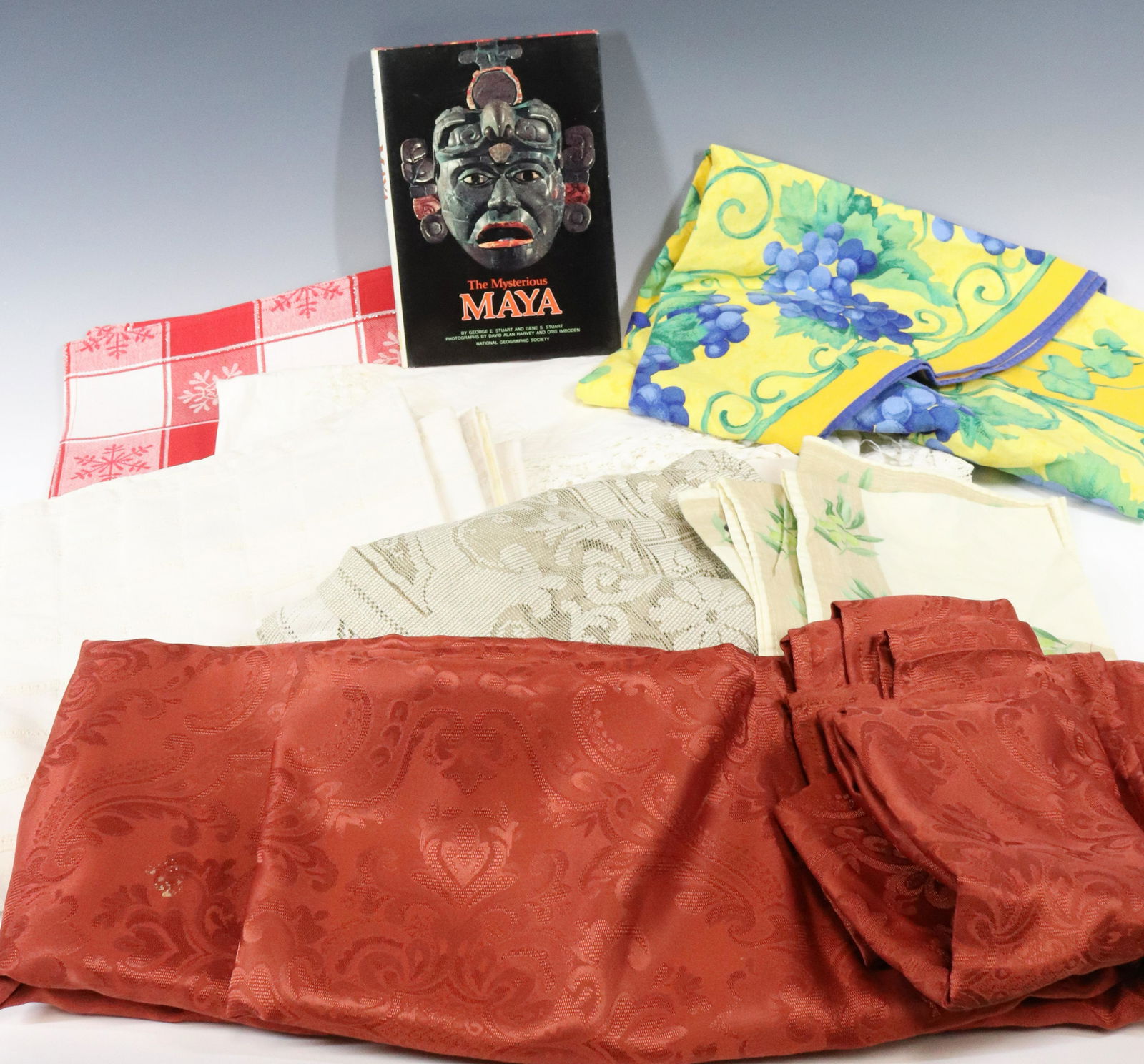 TABLE CLOTH GROUP (1 of 3)