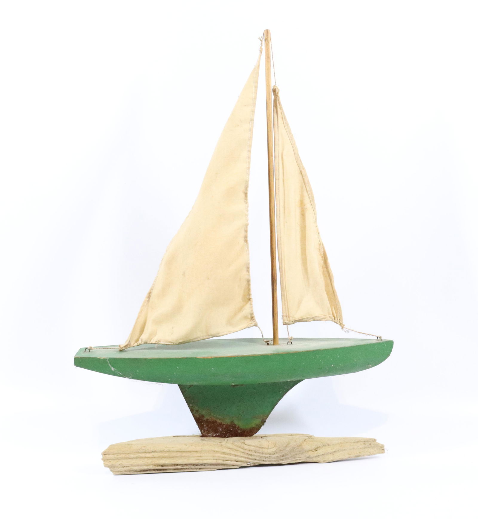 VINTAGE WOODEN POND BOAT (1 of 2)