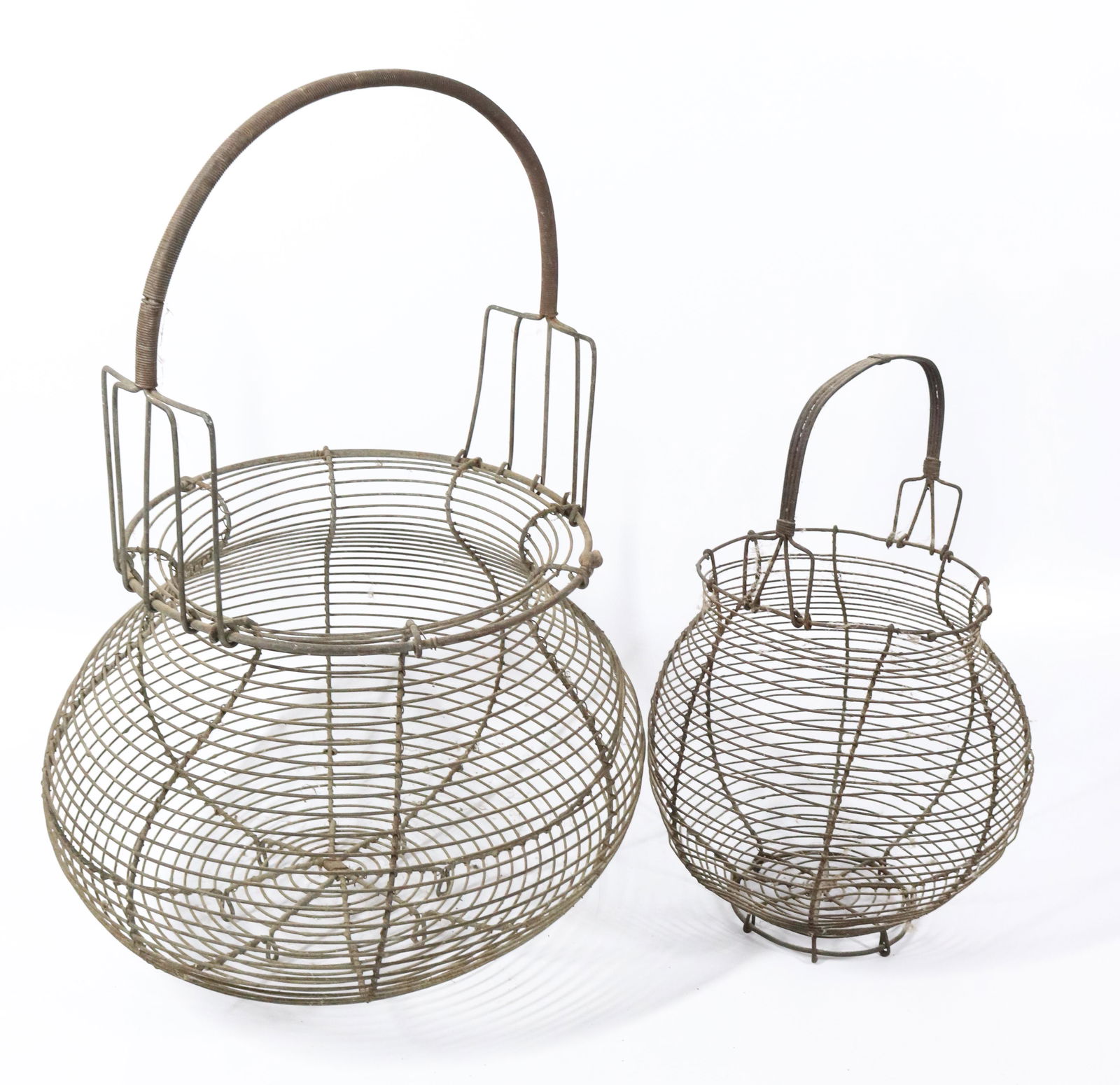 (2) WIRE GATHERING BASKETS (1 of 2)
