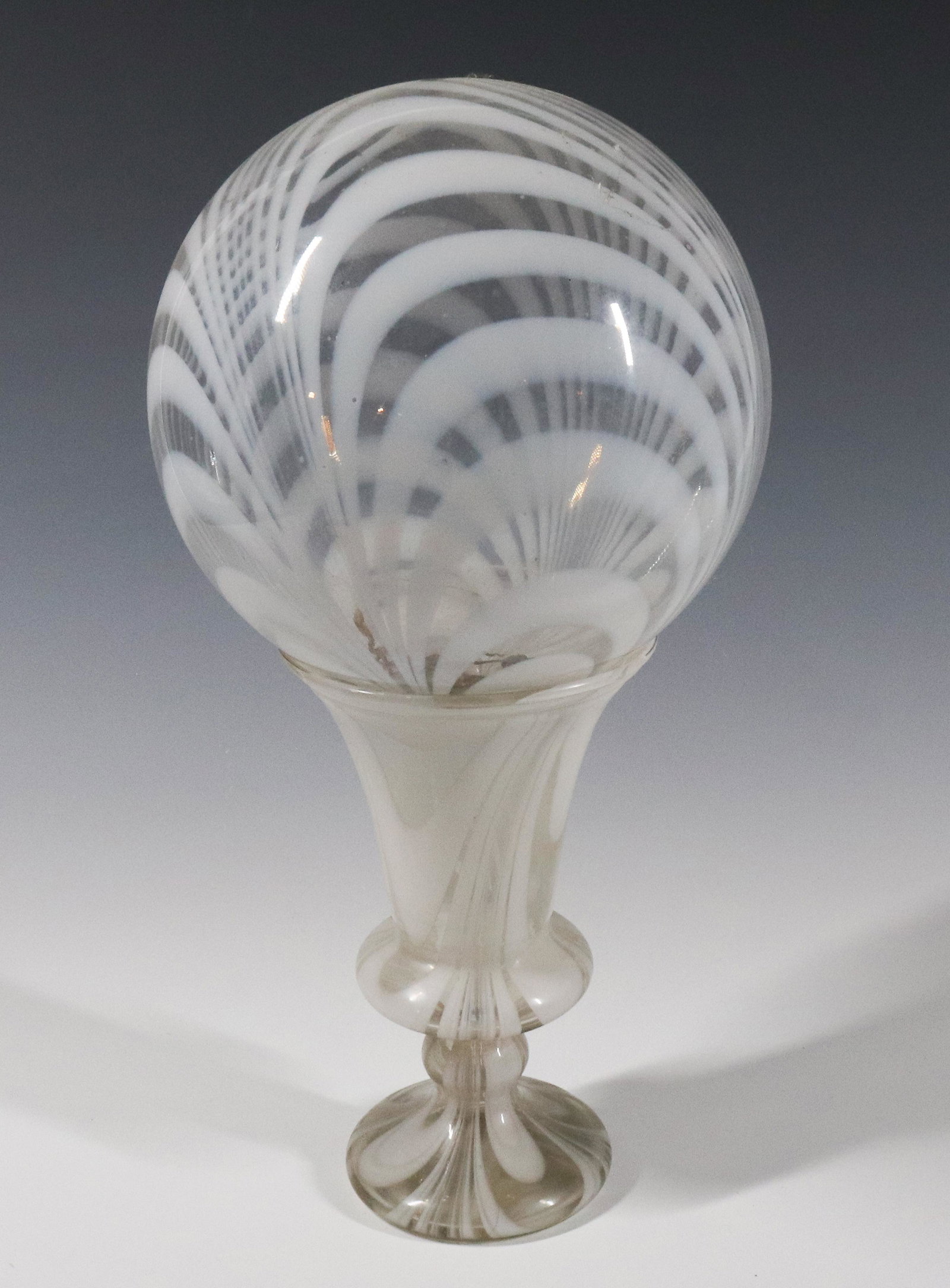 FREE BLOWN MARBRIE DECORATED VASE AND BALL (1 of 6)