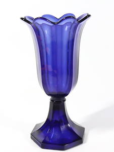 BOSTON & SANDWICH TULIP VASE