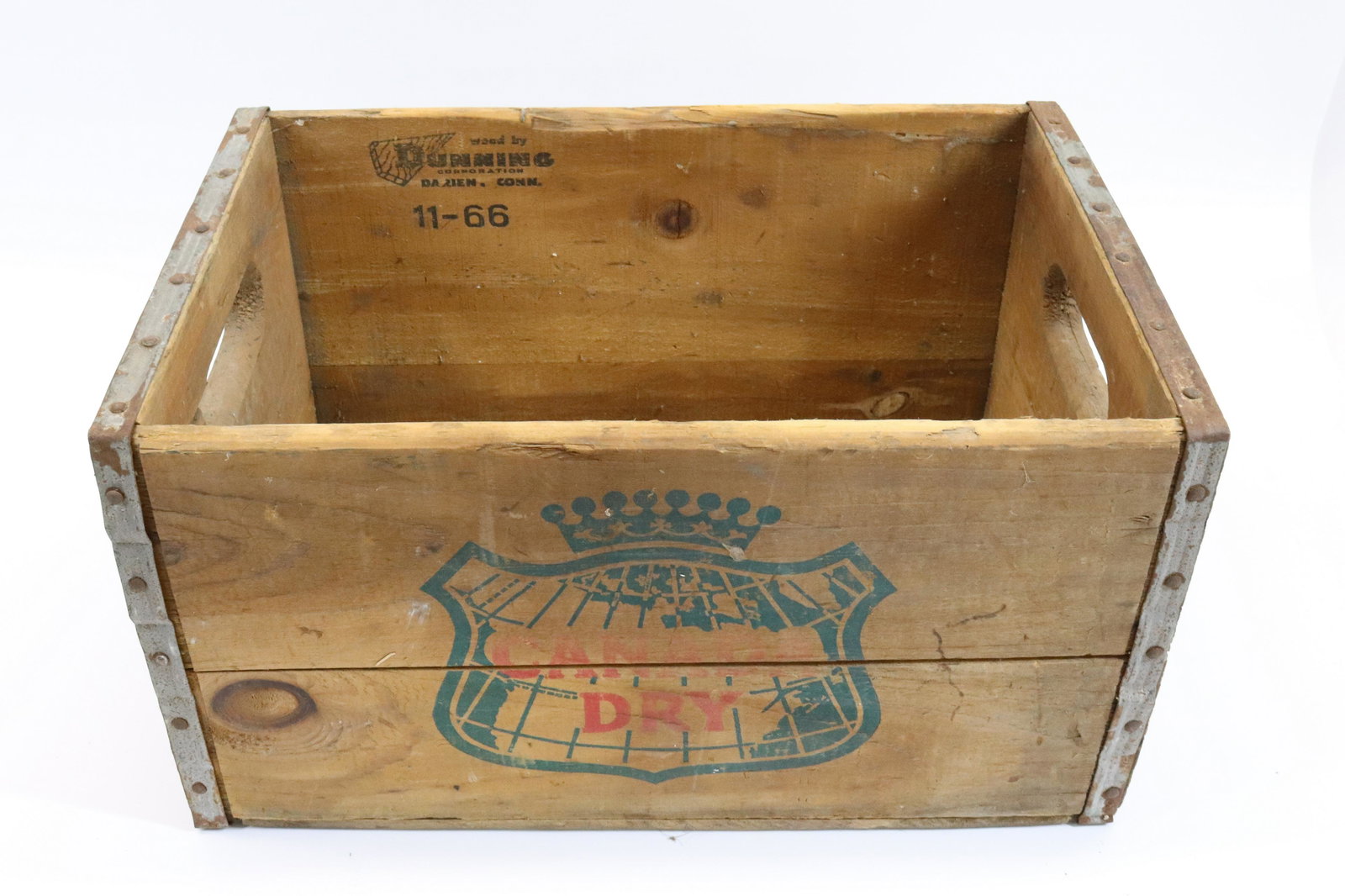 CANADA DRY ADVERTISING CRATE (1 of 3)