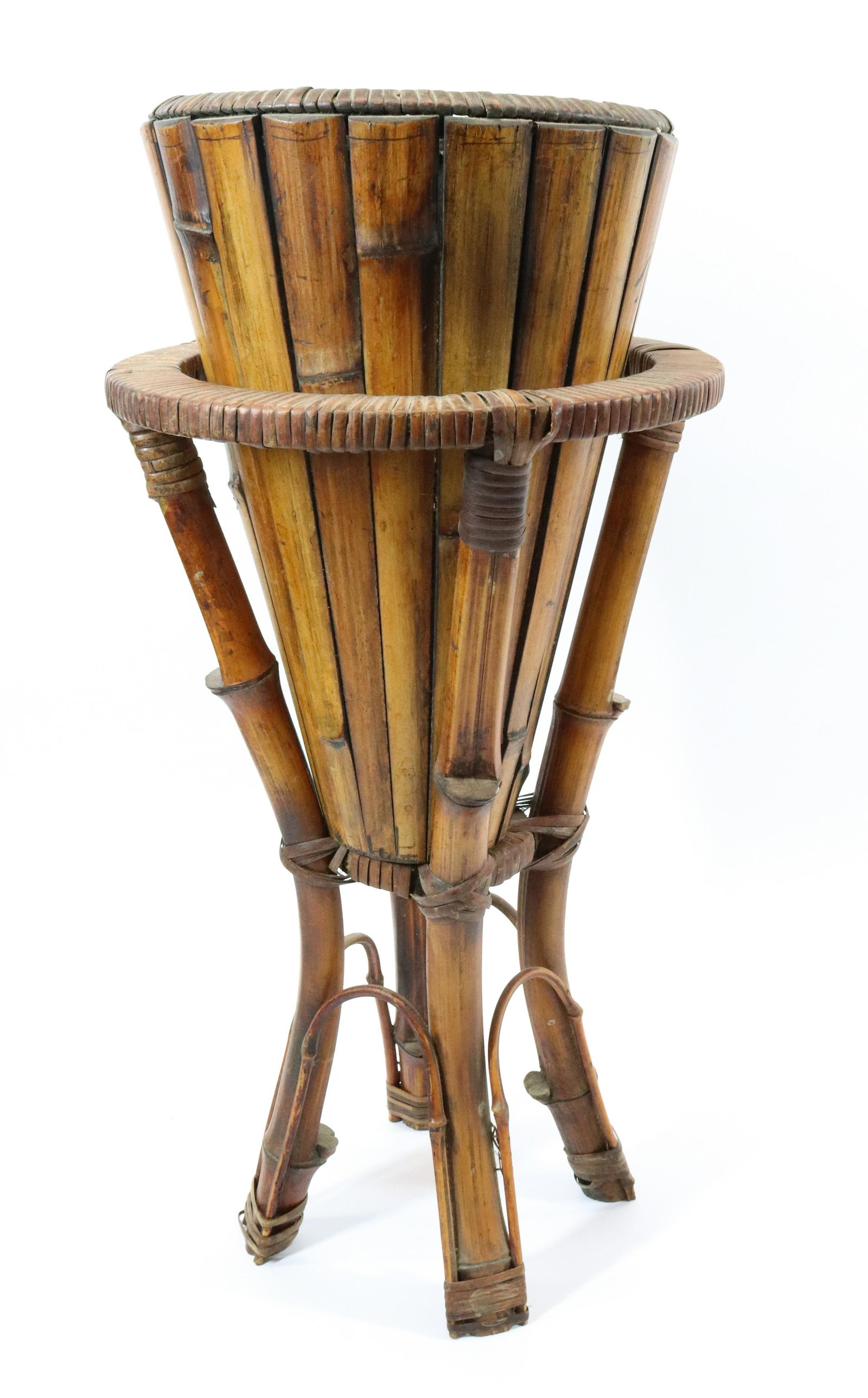 UNUSUAL UMBRELLA HOLDER (1 of 3)