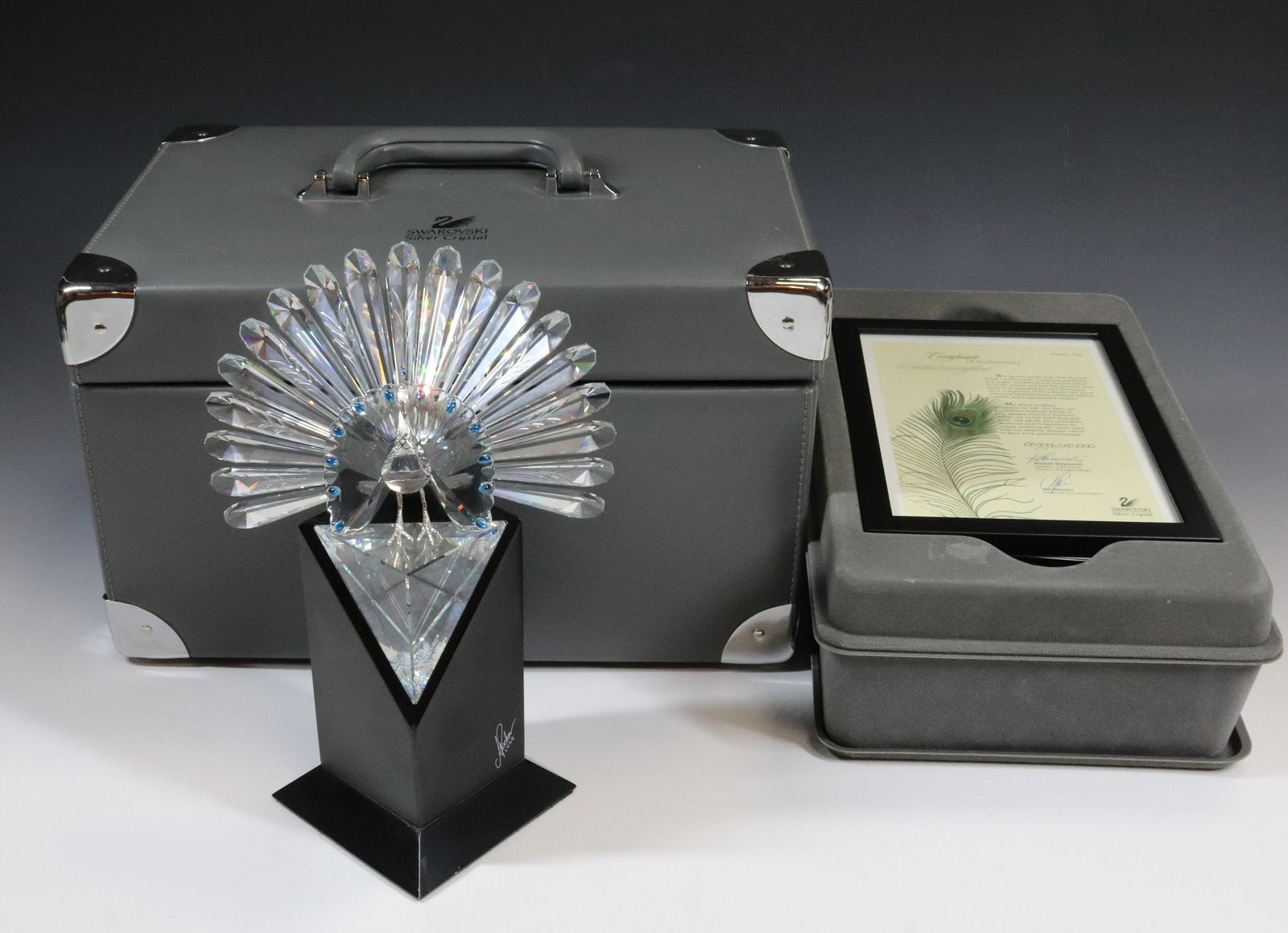 SWAROVSKI CUT GLASS PEACOCK (1 of 6)