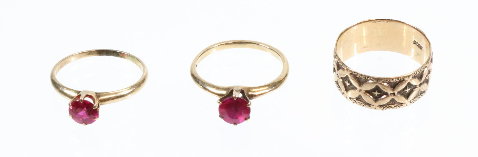 (3) GOLD VICTORIAN RINGS (1 of 5)