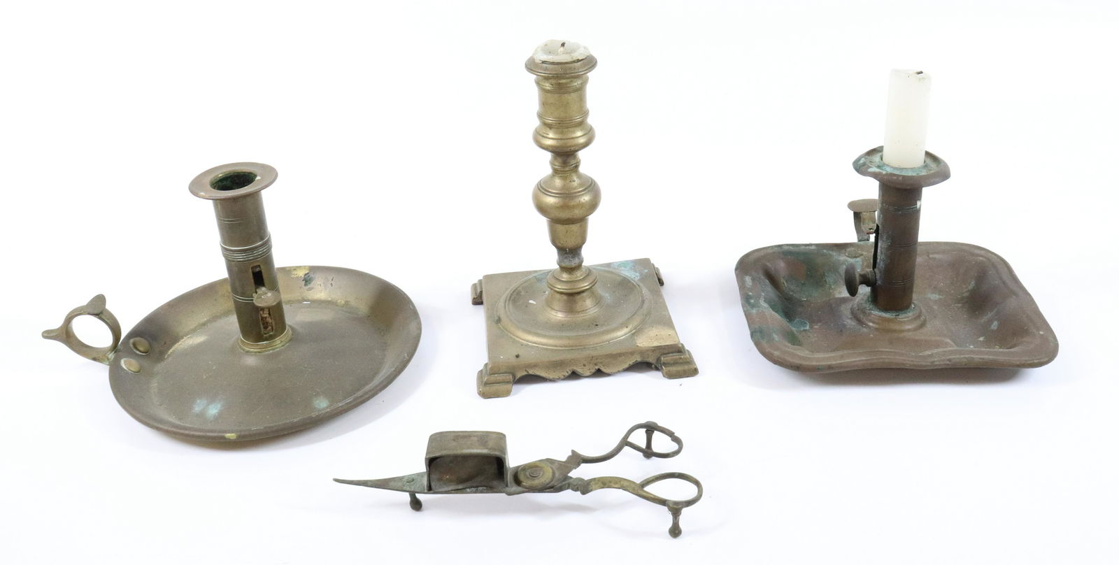 LOT OF EARLY METAL LIGHTING (1 of 3)