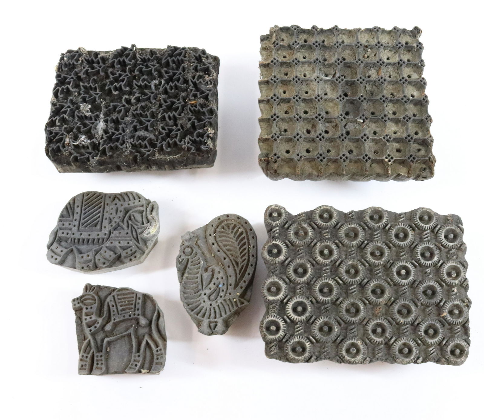 LOT OF WALLPAPER STAMPS (1 of 4)