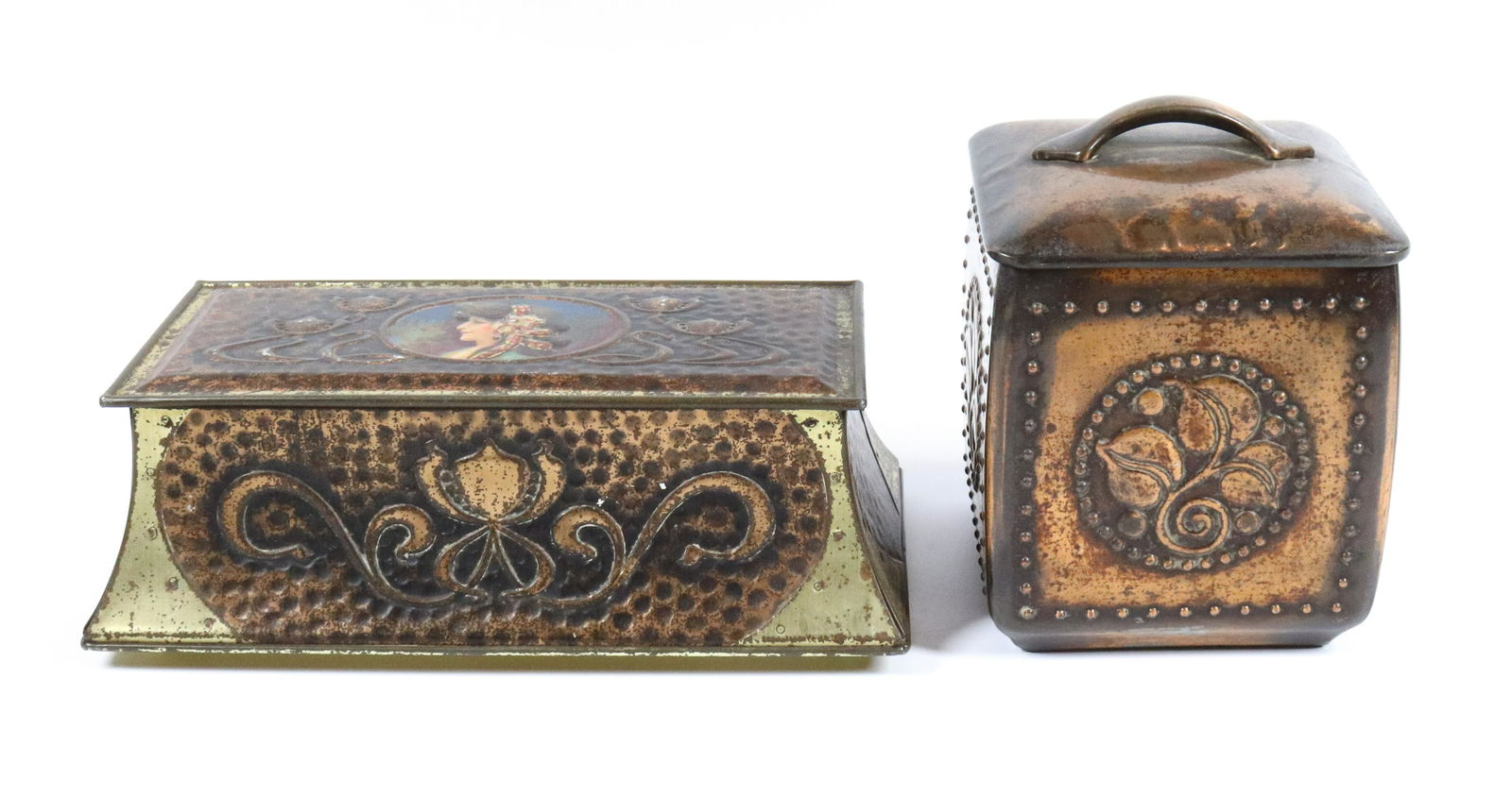 (2) ANTIQUE BISCUIT TINS (1 of 6)