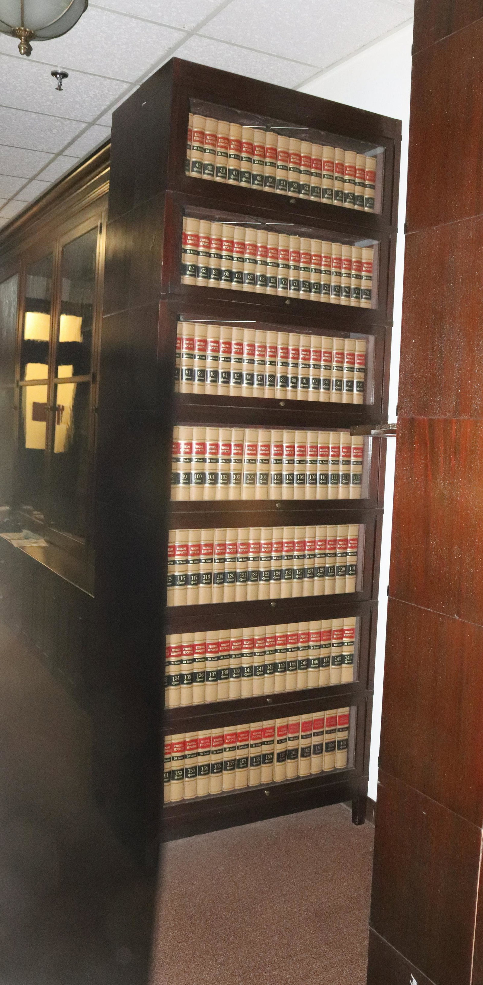 GLOBE WERNICKE BOOKCASE (1 of 3)