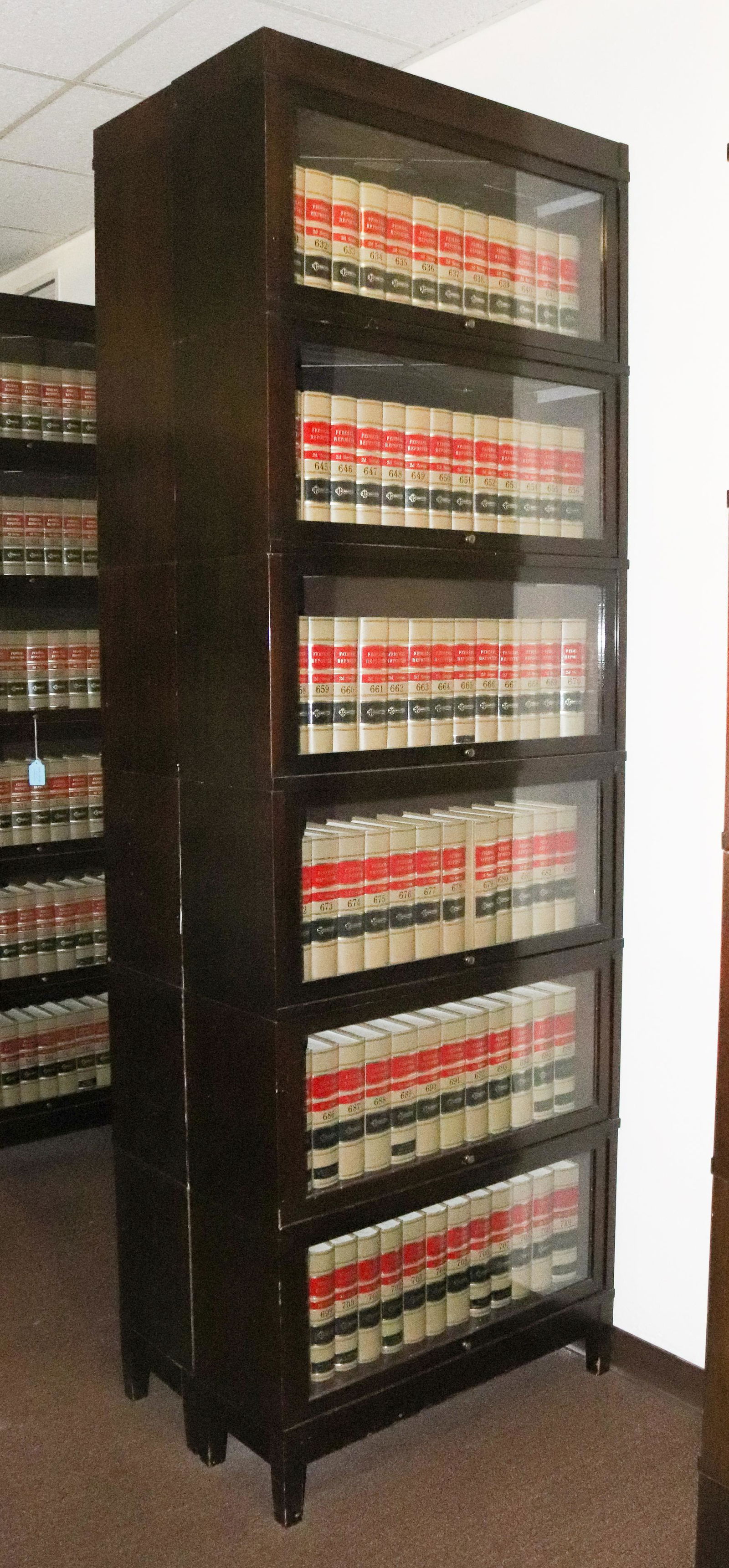 GLOBE WERNICKE BOOKCASE (1 of 3)