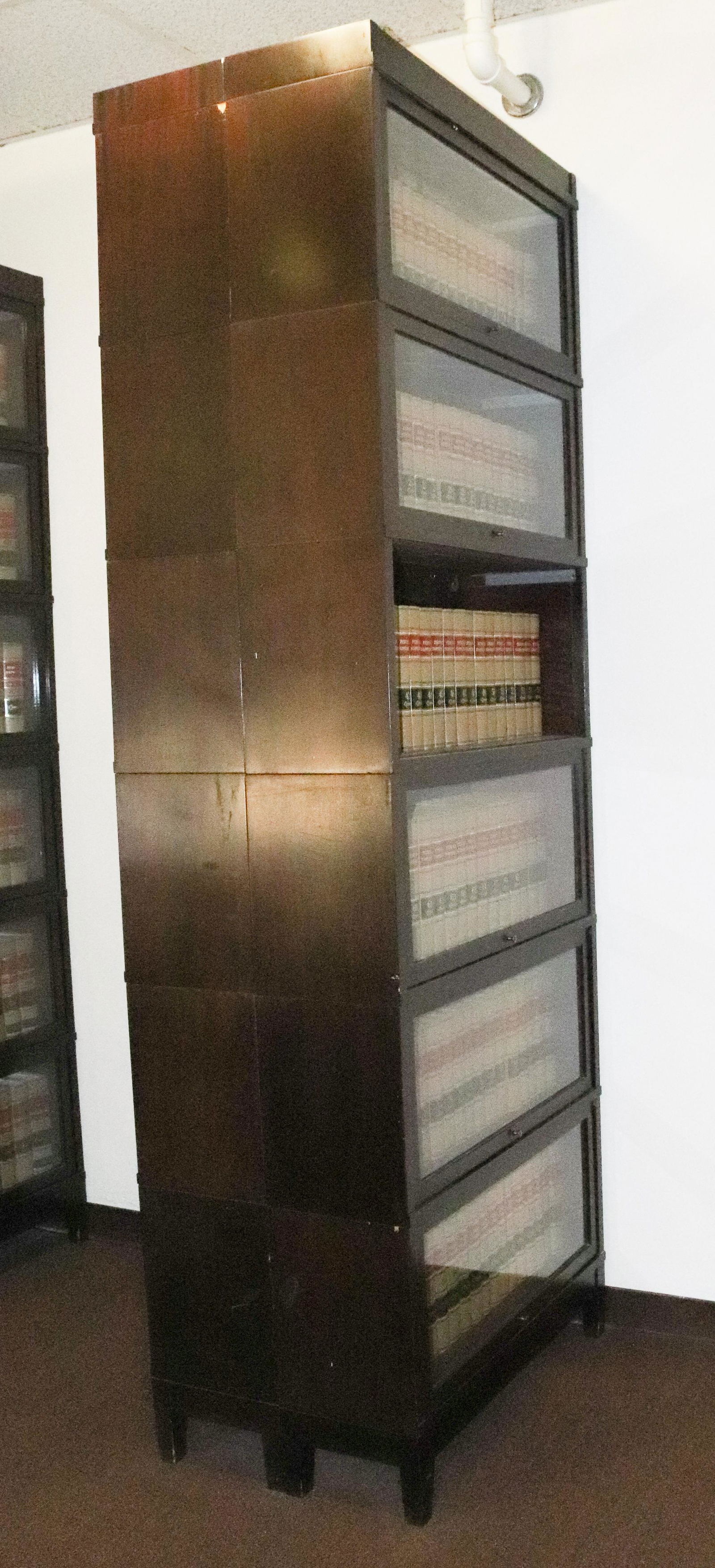 GLOBE WERNICKE BOOKCASE (1 of 4)
