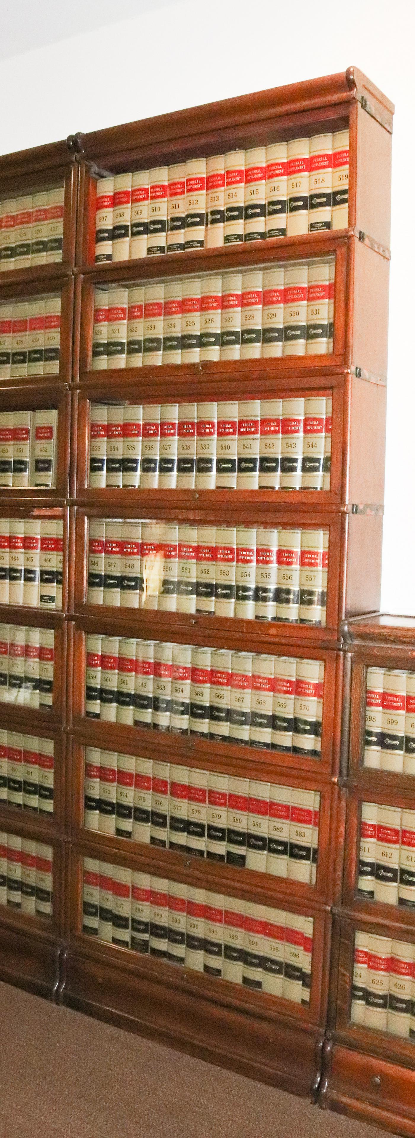 GLOBE WERNICKE BOOKCASE (1 of 3)