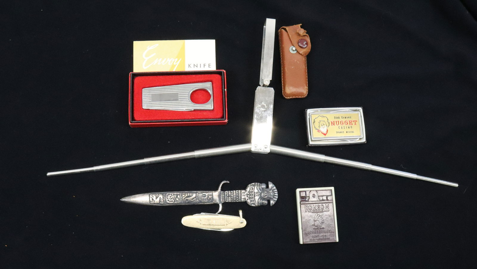 LOT OF VINTAGE SMALLS (1 of 3)