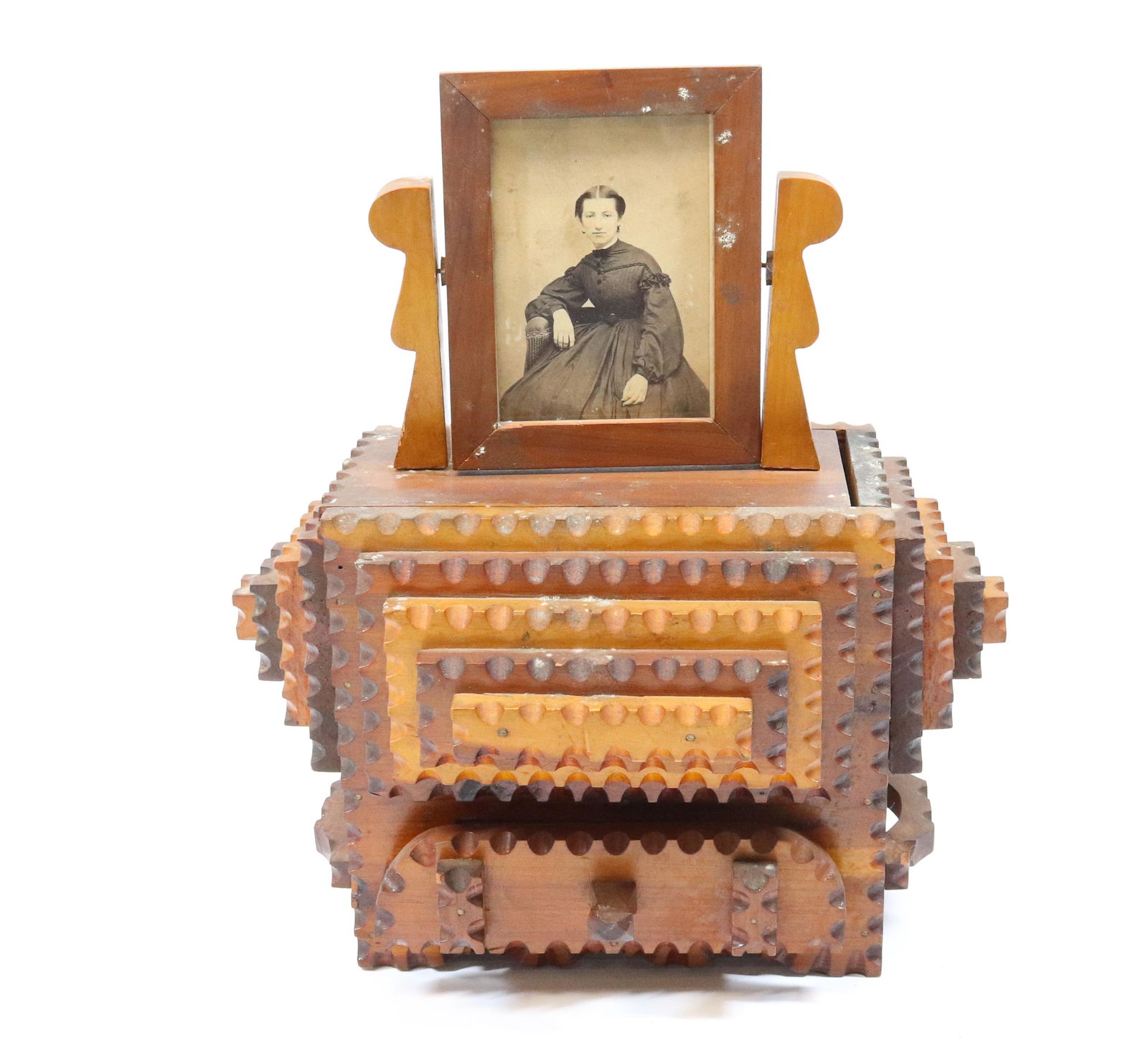 TRAMP ART GEOMETRIC PICTURE FRAME BOX (1 of 6)