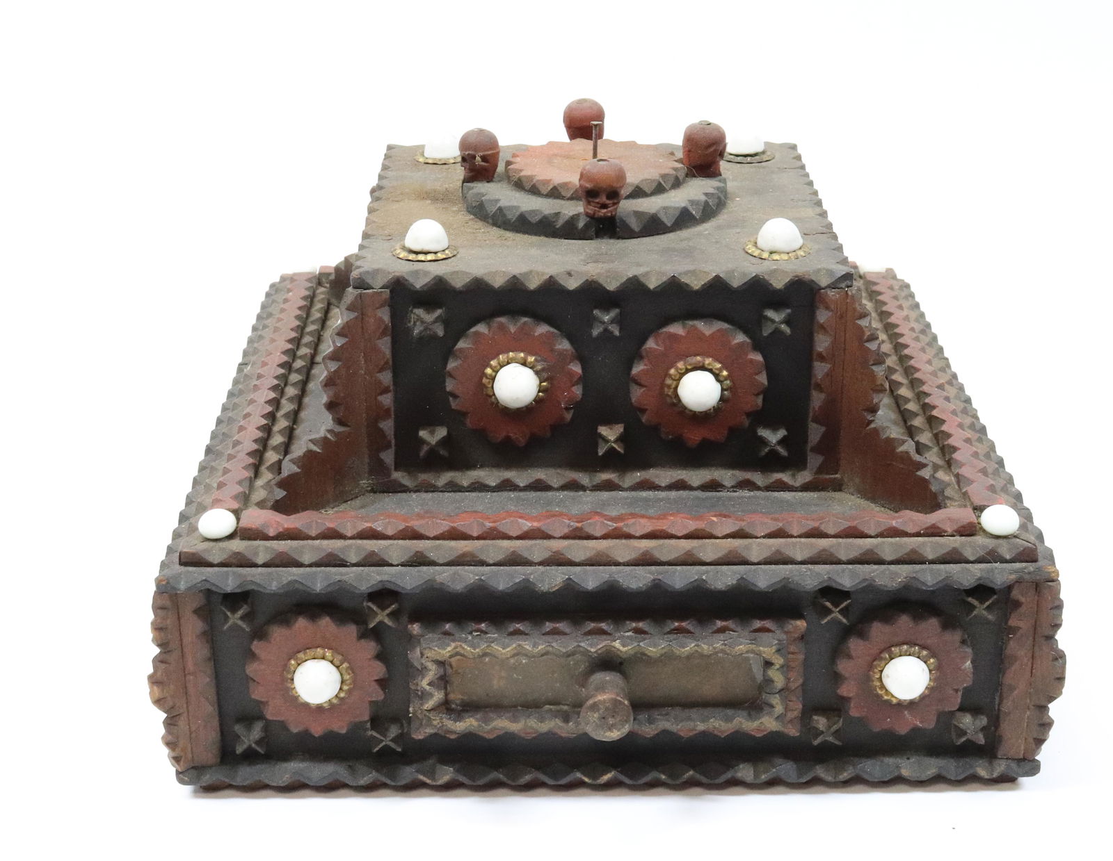 TRAMP ART TRINKET BOX (1 of 6)
