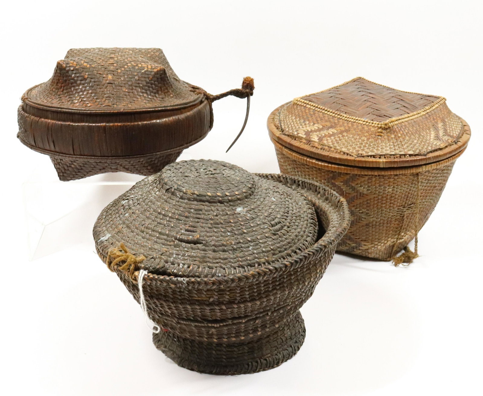 LOT OF (3) AFRICAN BASKETS (1 of 4)