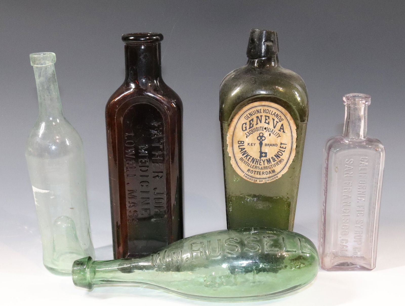 GROUP LOT OF ANTIQUE BOTTLES (1 of 13)