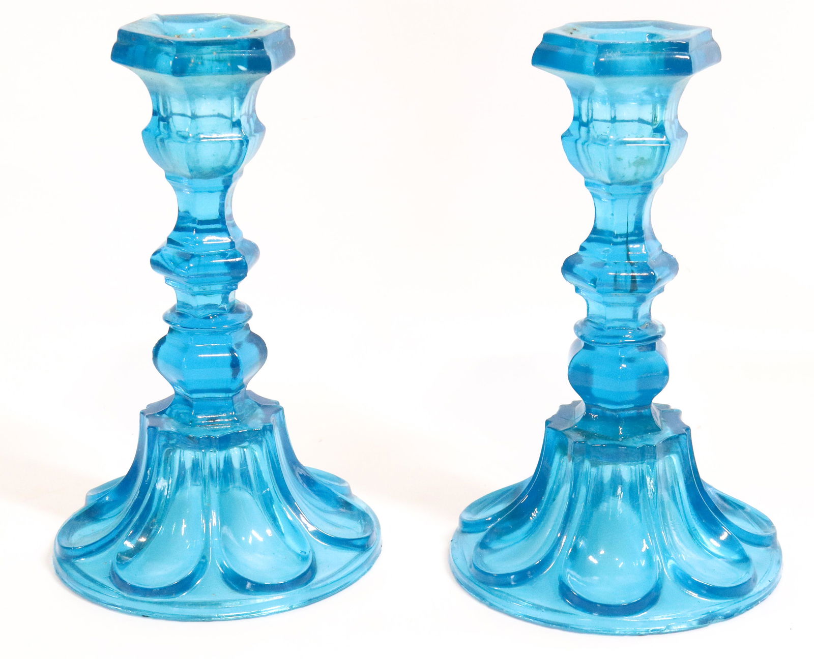 PAIR NEW ENGLAND ELECTRIC BLUE GLASS CANDLESTICKS (1 of 5)
