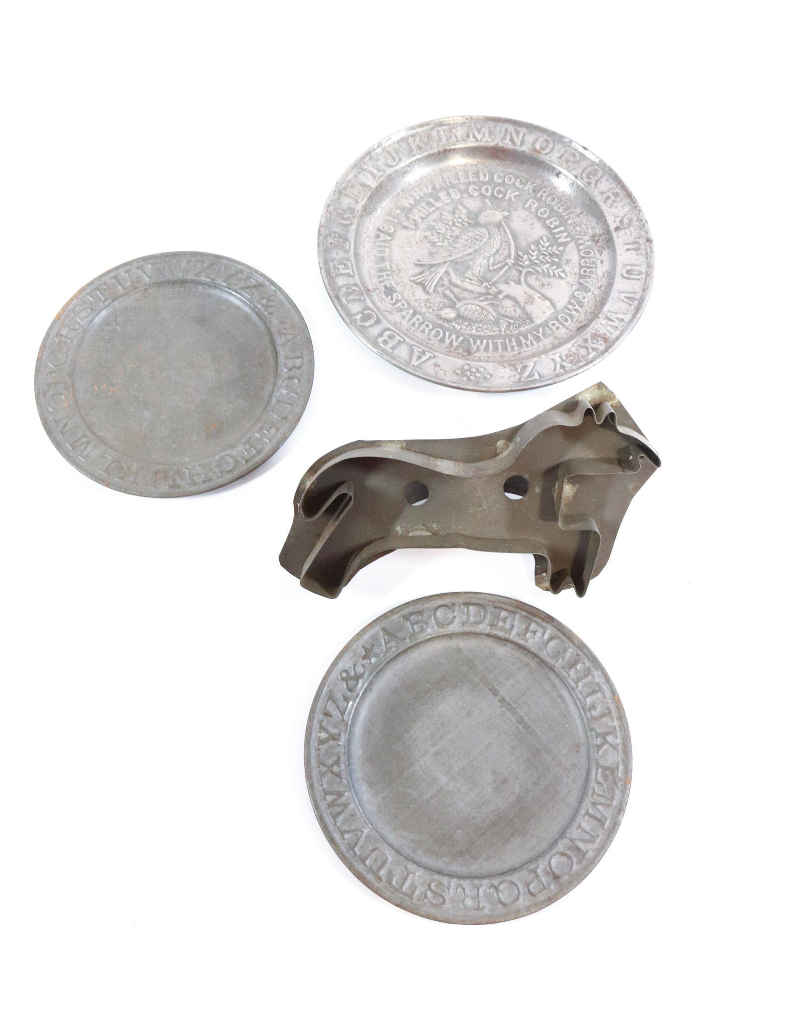 LOT OF TIN ALPHABET PLATES AND TIN COOKIE CUTTER (1 of 4)