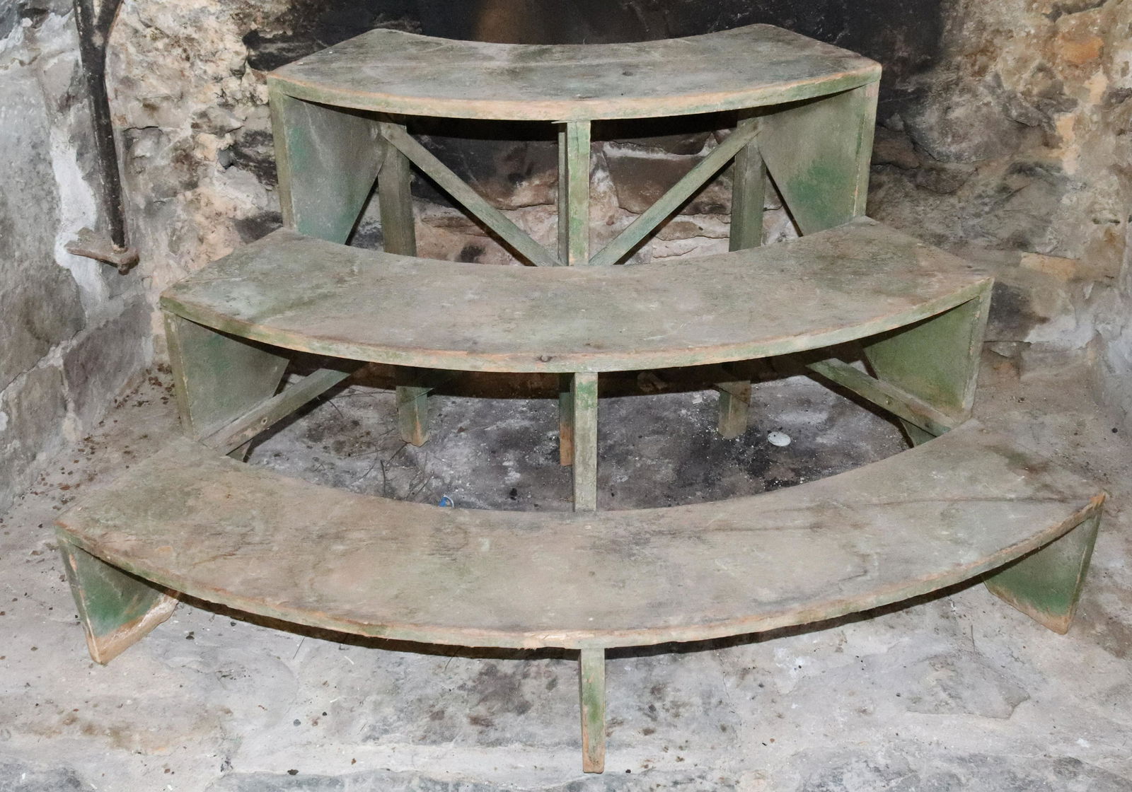 ANTIQUE PAINTED WOODEN PLANT STAND (1 of 4)