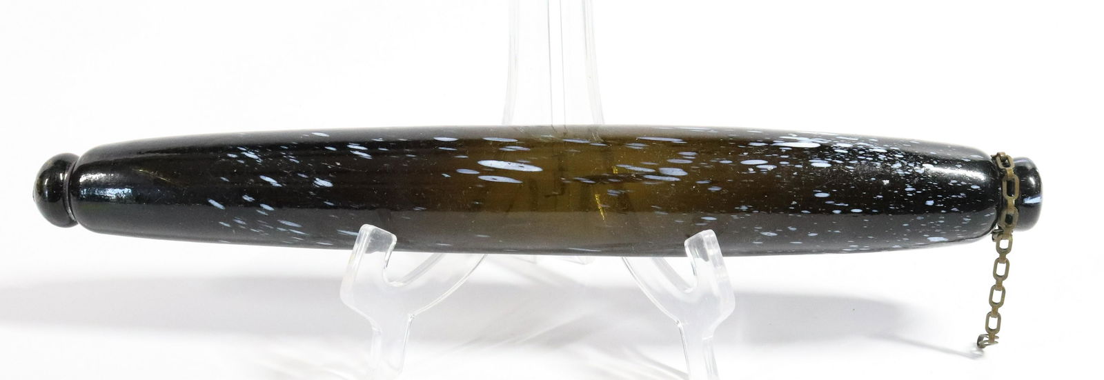 NEW ENGLAND EARLY GLASS ROLLING PIN (1 of 4)