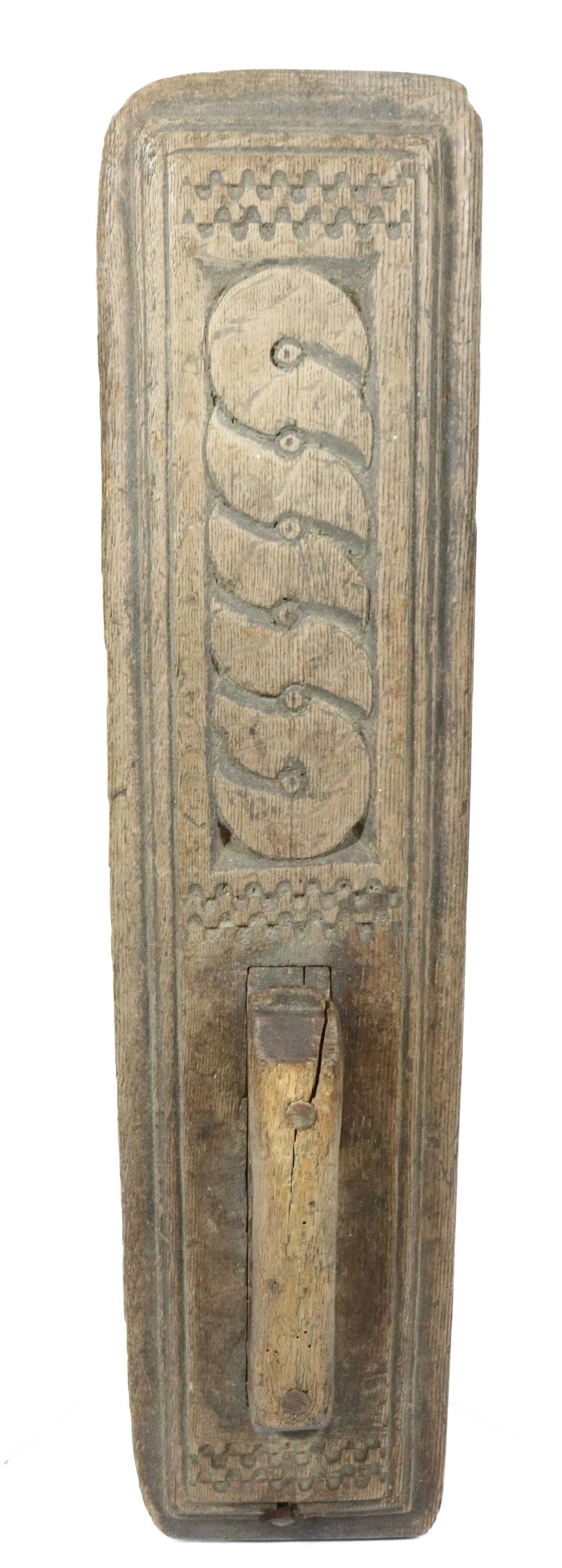 EARLY CARVED MANGLE BOARD (1 of 5)