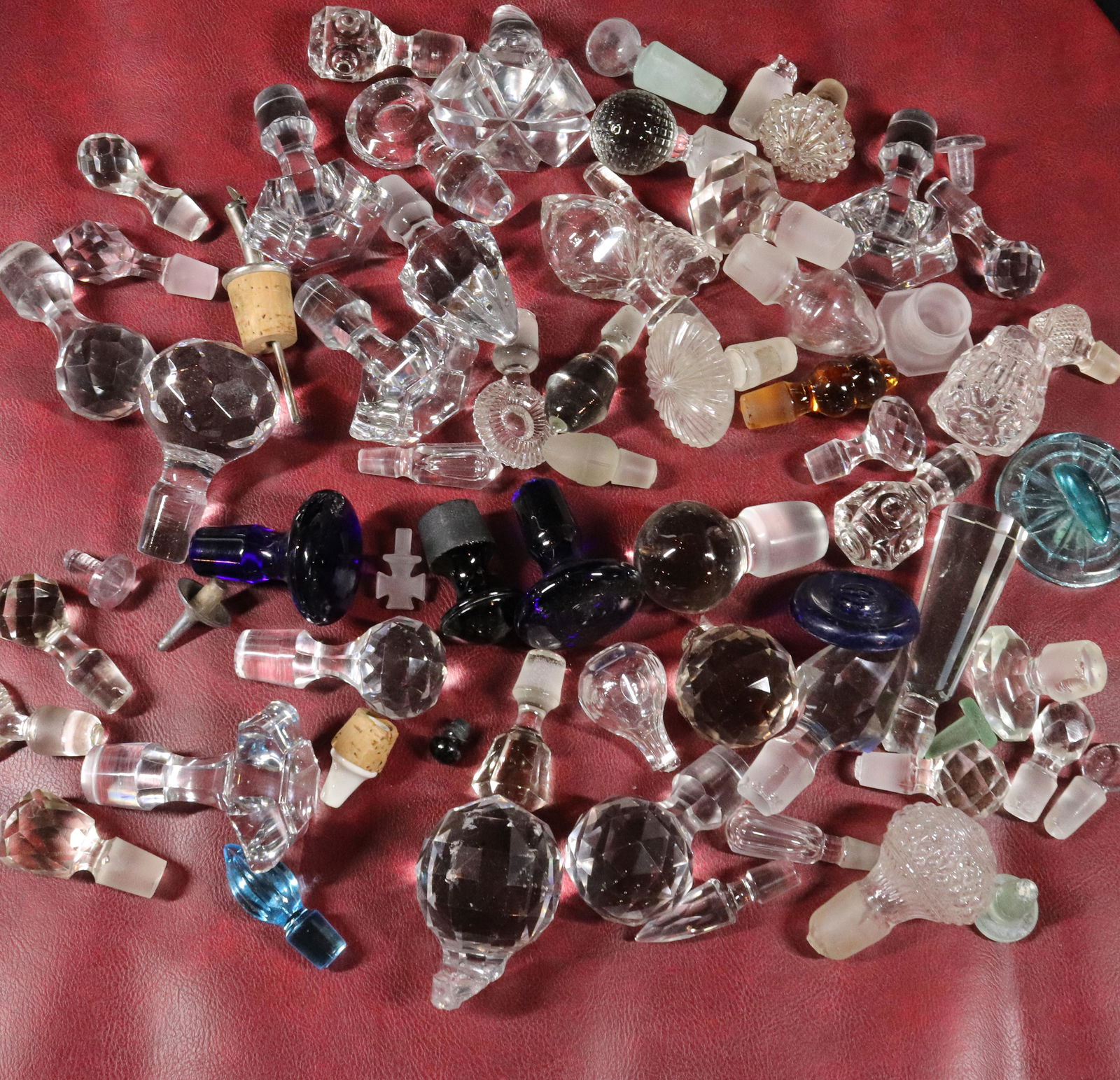 TRAY LOT OF EARLY GLASS STOPPERS (1 of 9)