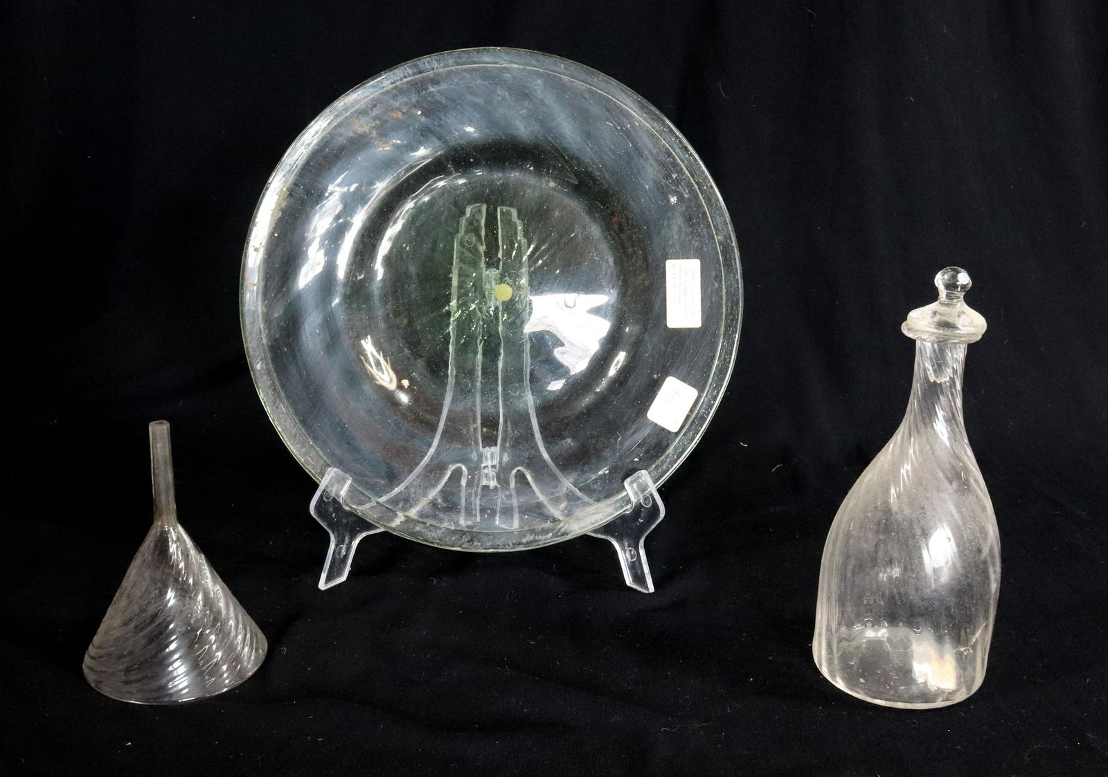 (3) PATTERN MOLDED GLASS (1 of 3)