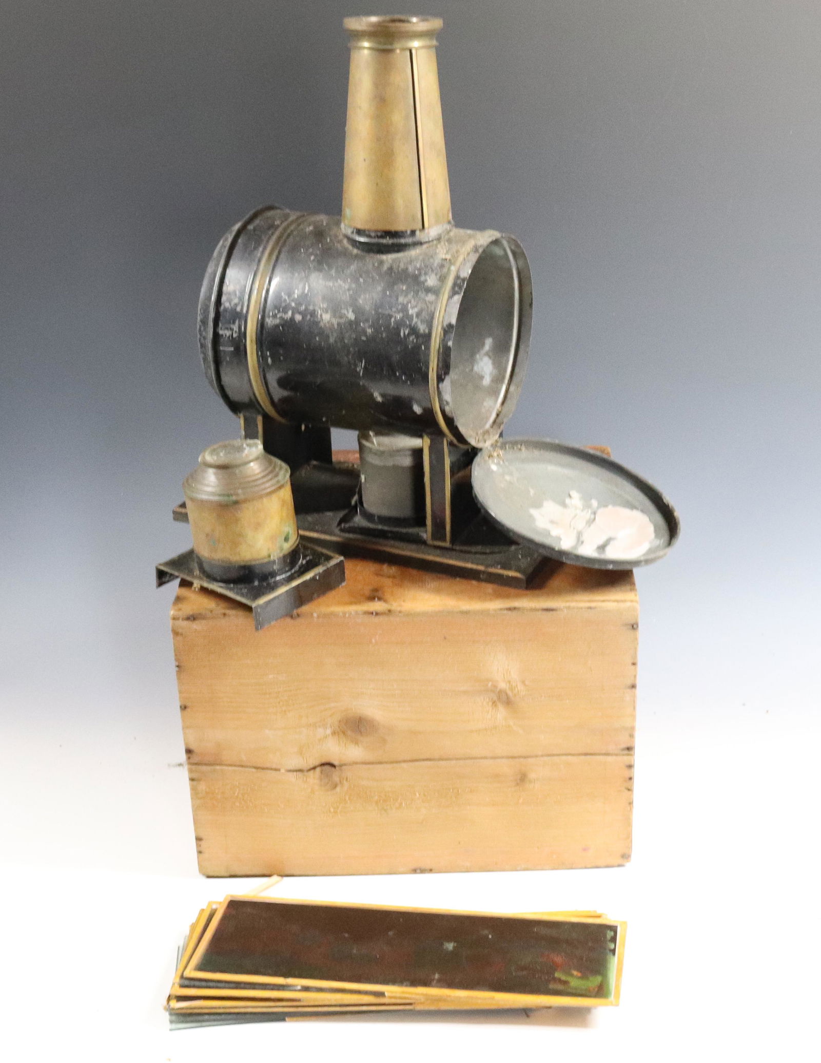 MAGIC LANTERN AND SLIDES (1 of 5)