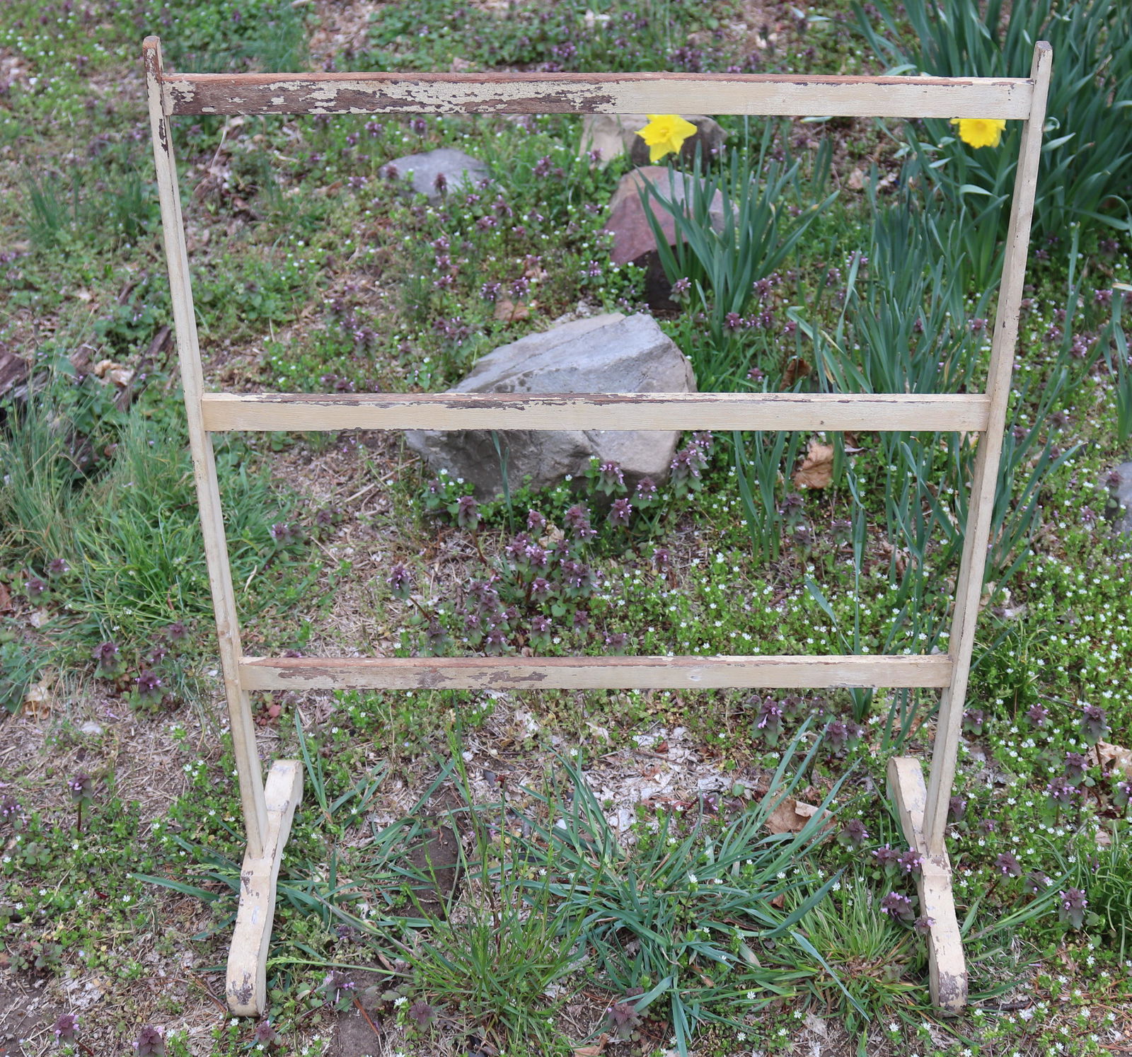 EARLY PAINTED TOWEL RACK (1 of 3)