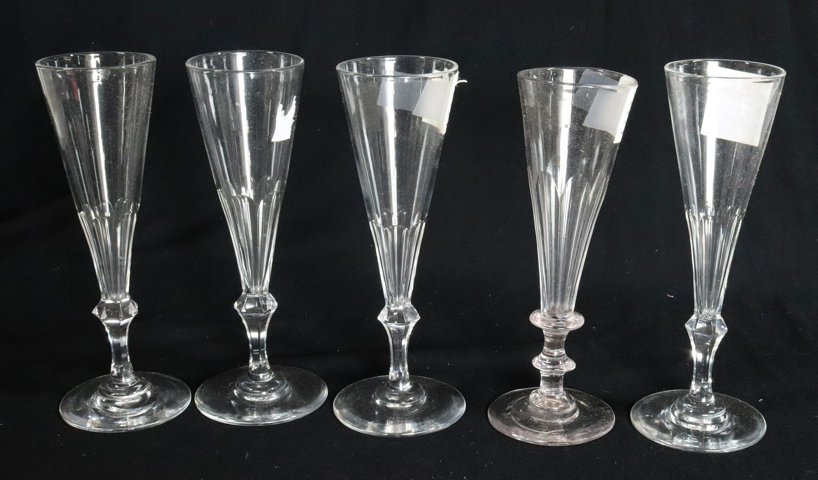 (5) CUT CHAMPAGNE FLUTES (1 of 5)