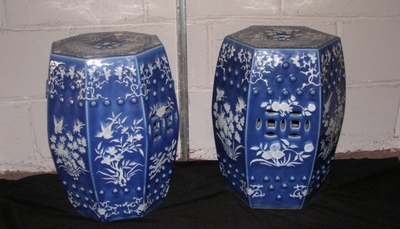 PR. CHINESE BLUE AND WHITE PORCELAIN GARDEN STOOL: PR. CHINESE BLUE AND WHITE PORCELAIN GARDEN STOOLS 19" X 12"