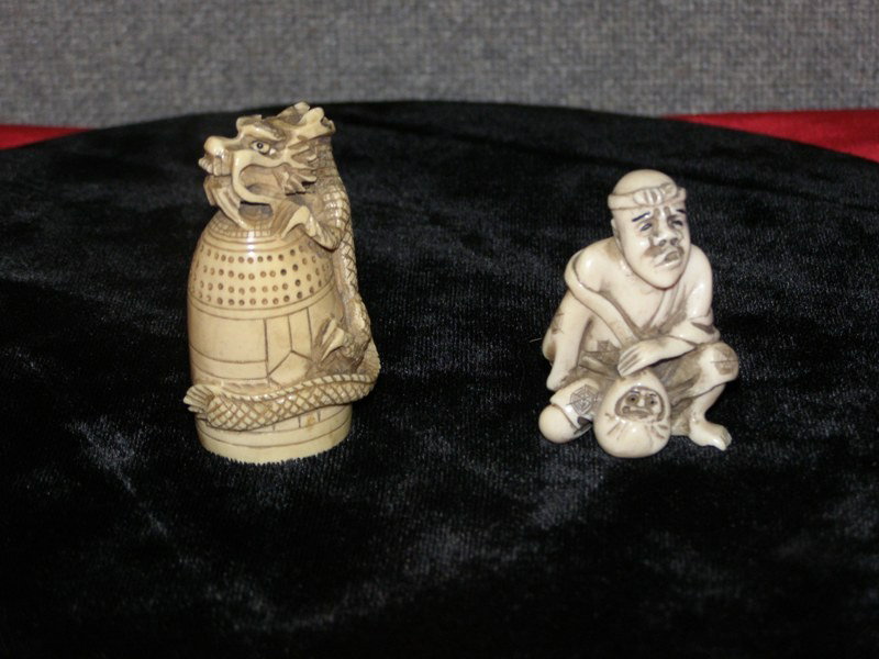 PR. CARVED IVORY NETSUKE DRAGON CLIMBING BUILDING: PR. CARVED IVORY NETSUKE DRAGON CLIMBING BUILDING 2 1/2" & KNEELING MAN WITH HEAD 2"